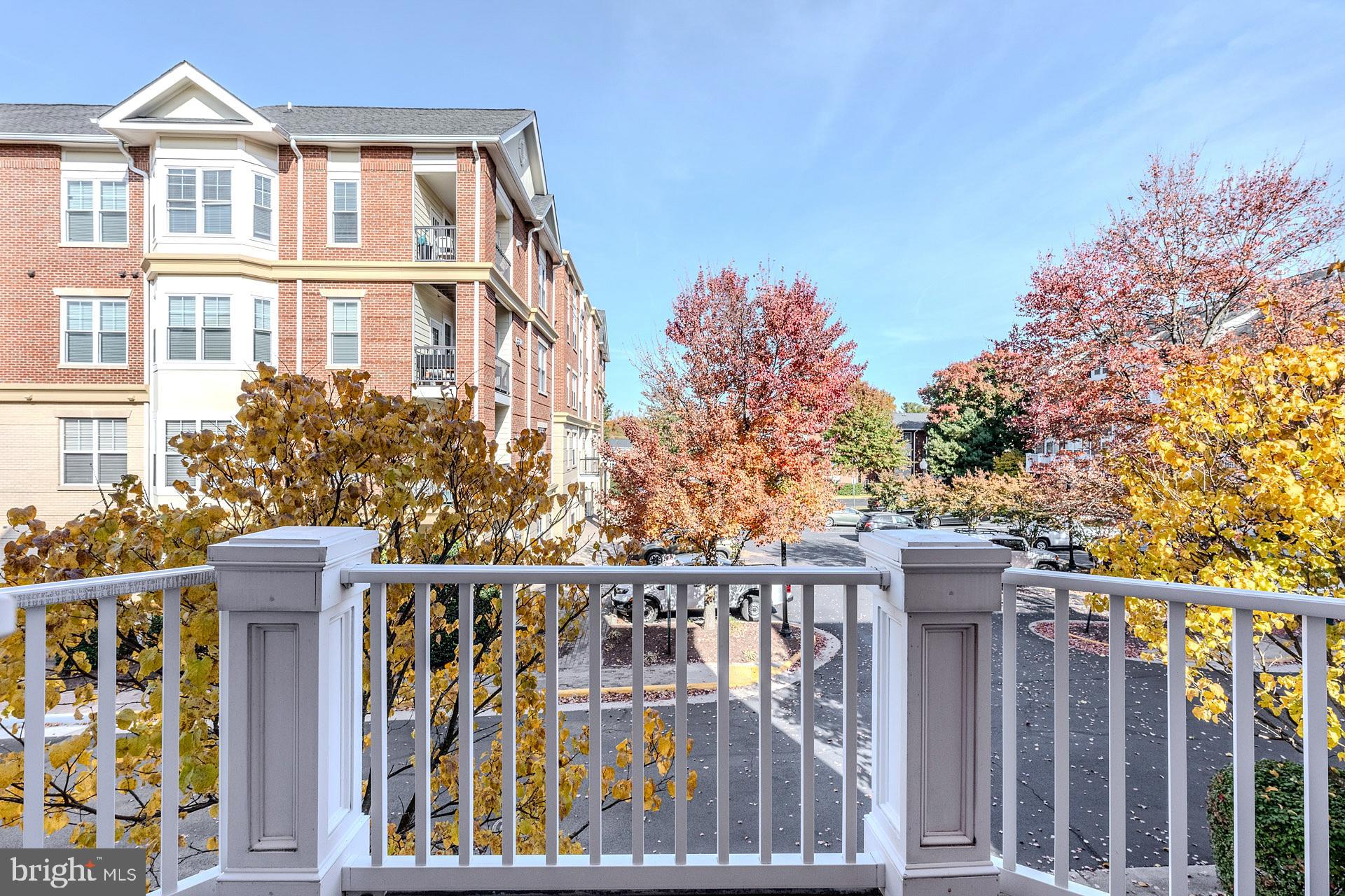 FORTNIGHTLY SQUARE - Residential