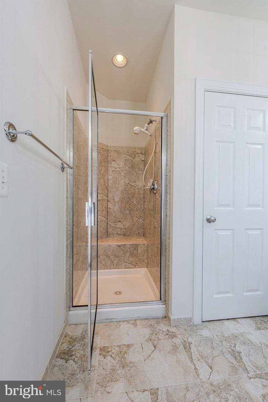 FORTNIGHTLY SQUARE - Residential