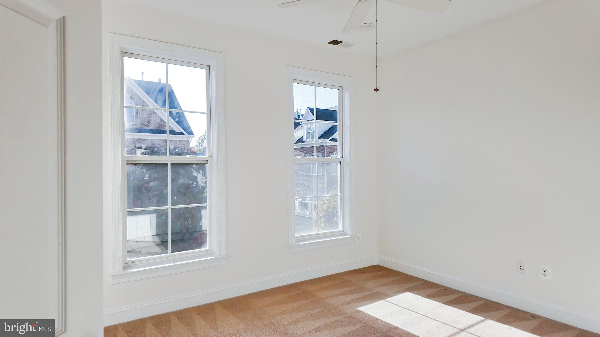 FORTNIGHTLY SQUARE - Residential