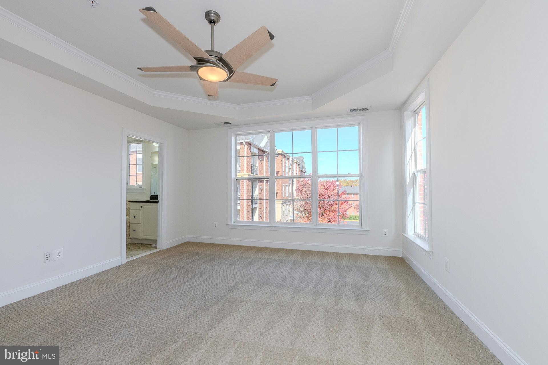 FORTNIGHTLY SQUARE - Residential