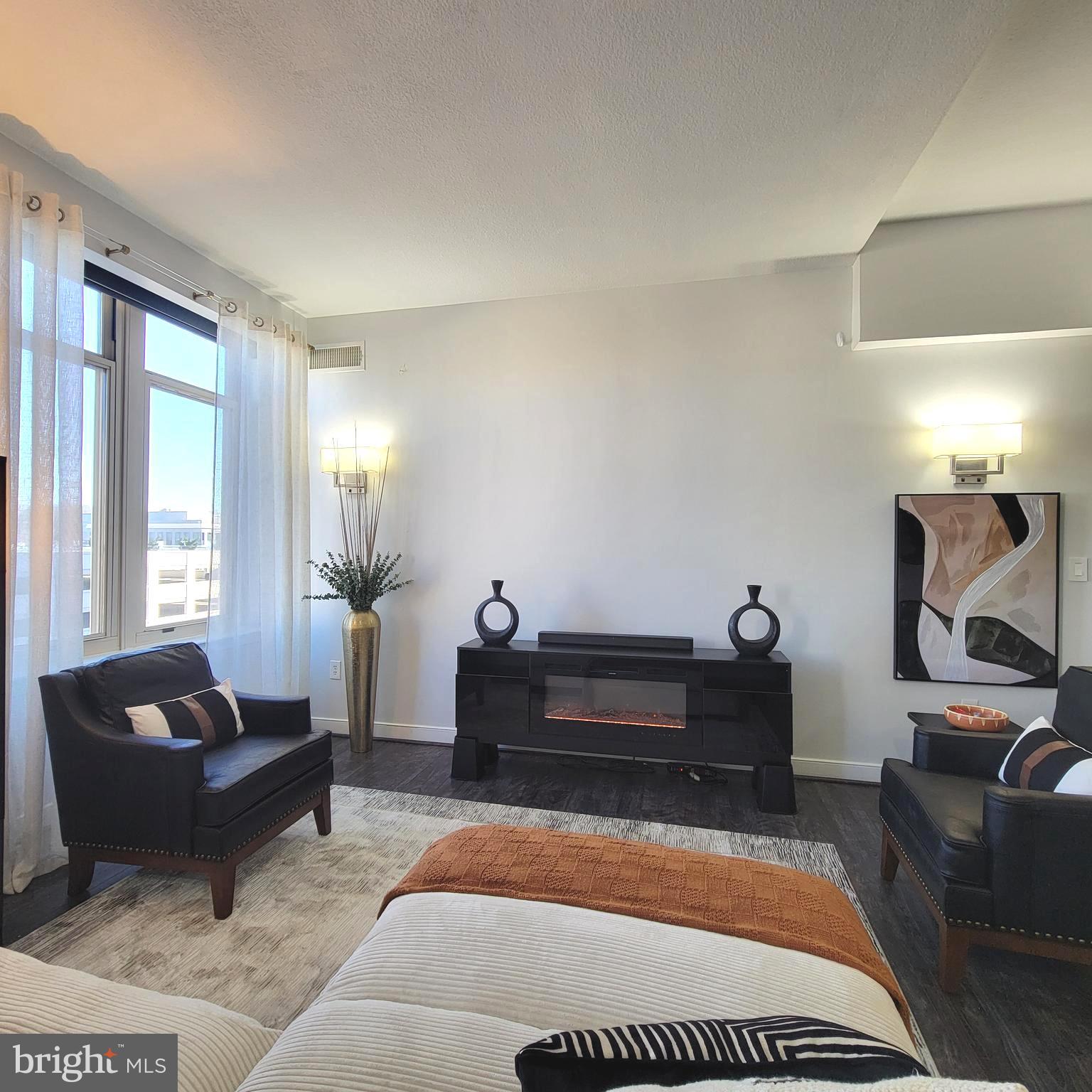 NATIONAL HARBOR - Residential