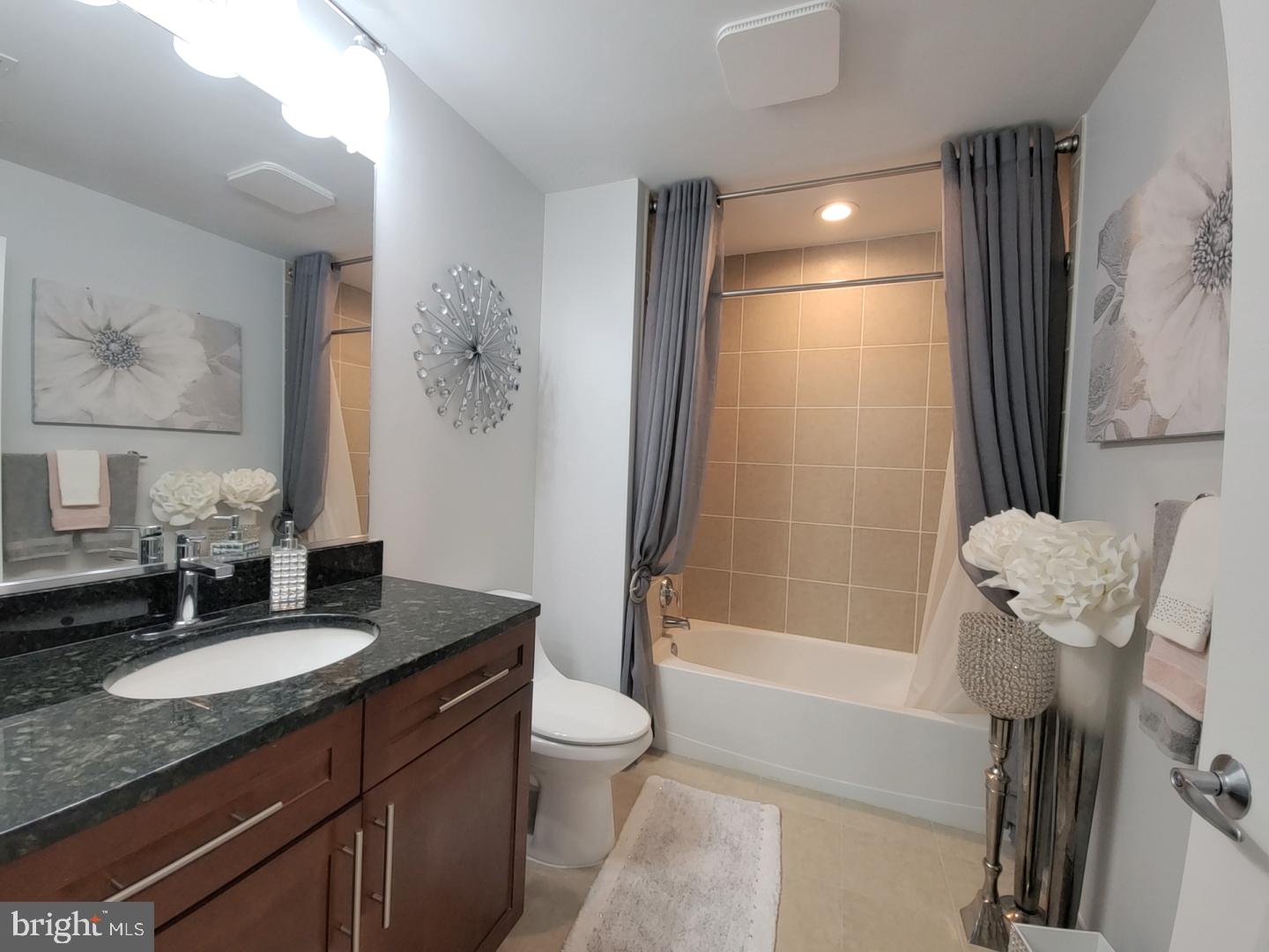 NATIONAL HARBOR - Residential