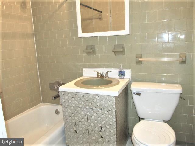 GARLAND - Residential