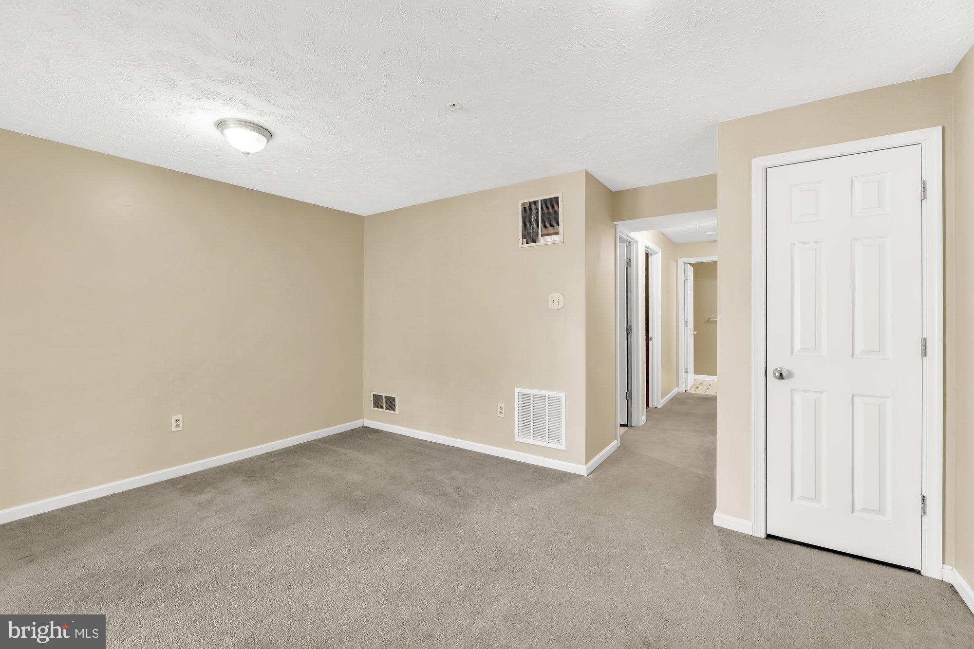 HARFORD TOWN - Residential