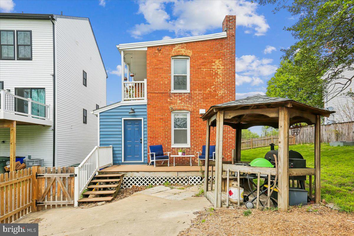 DOWNTOWN FREDERICK - Residential