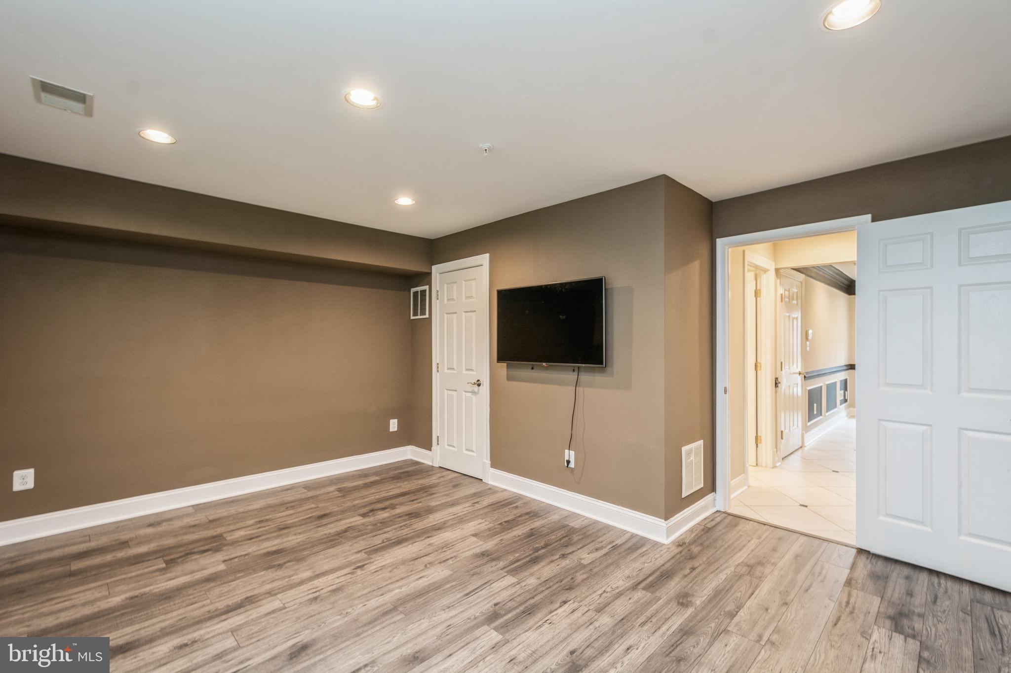 WEST MARKET - Residential