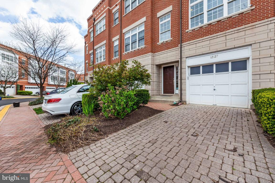 WEST MARKET - Residential