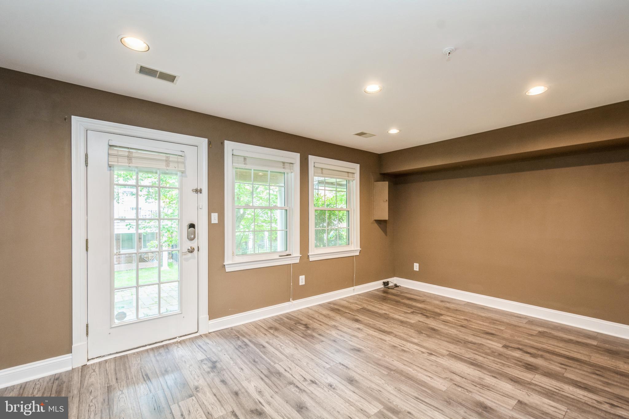 WEST MARKET - Residential