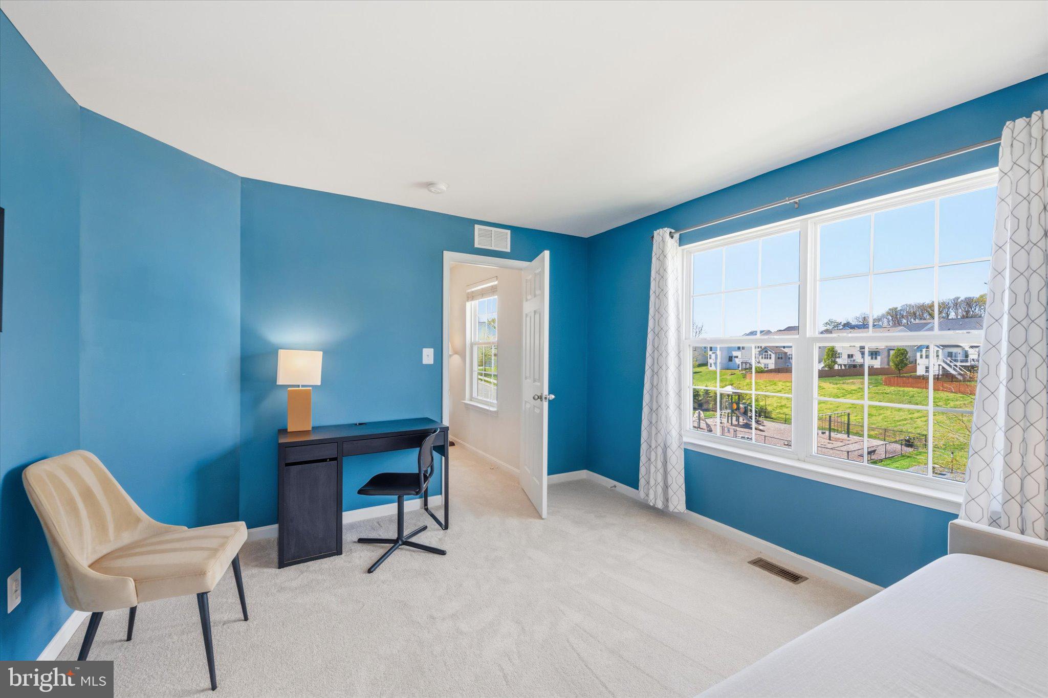 EAGLES POINTE - Residential