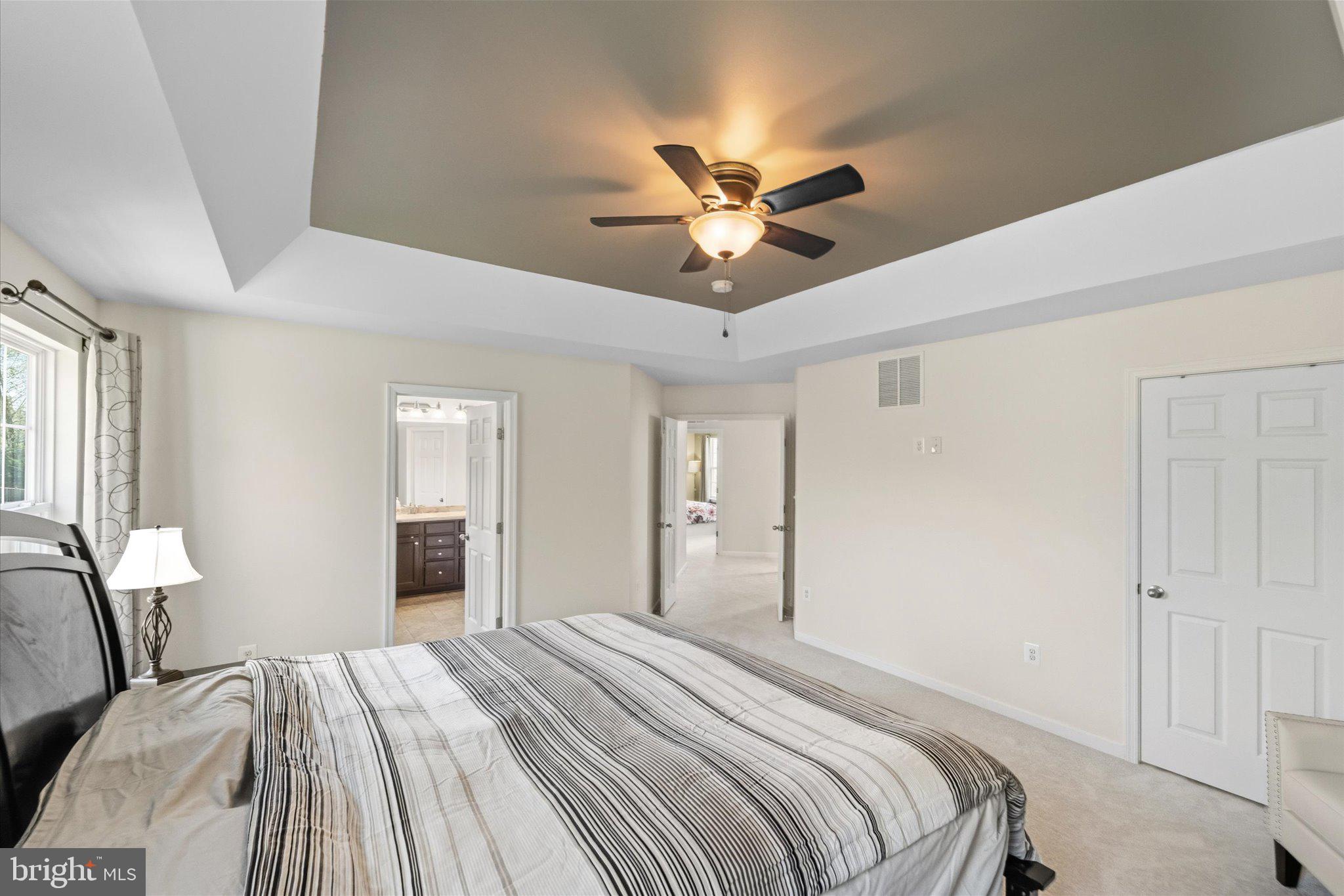 EAGLES POINTE - Residential