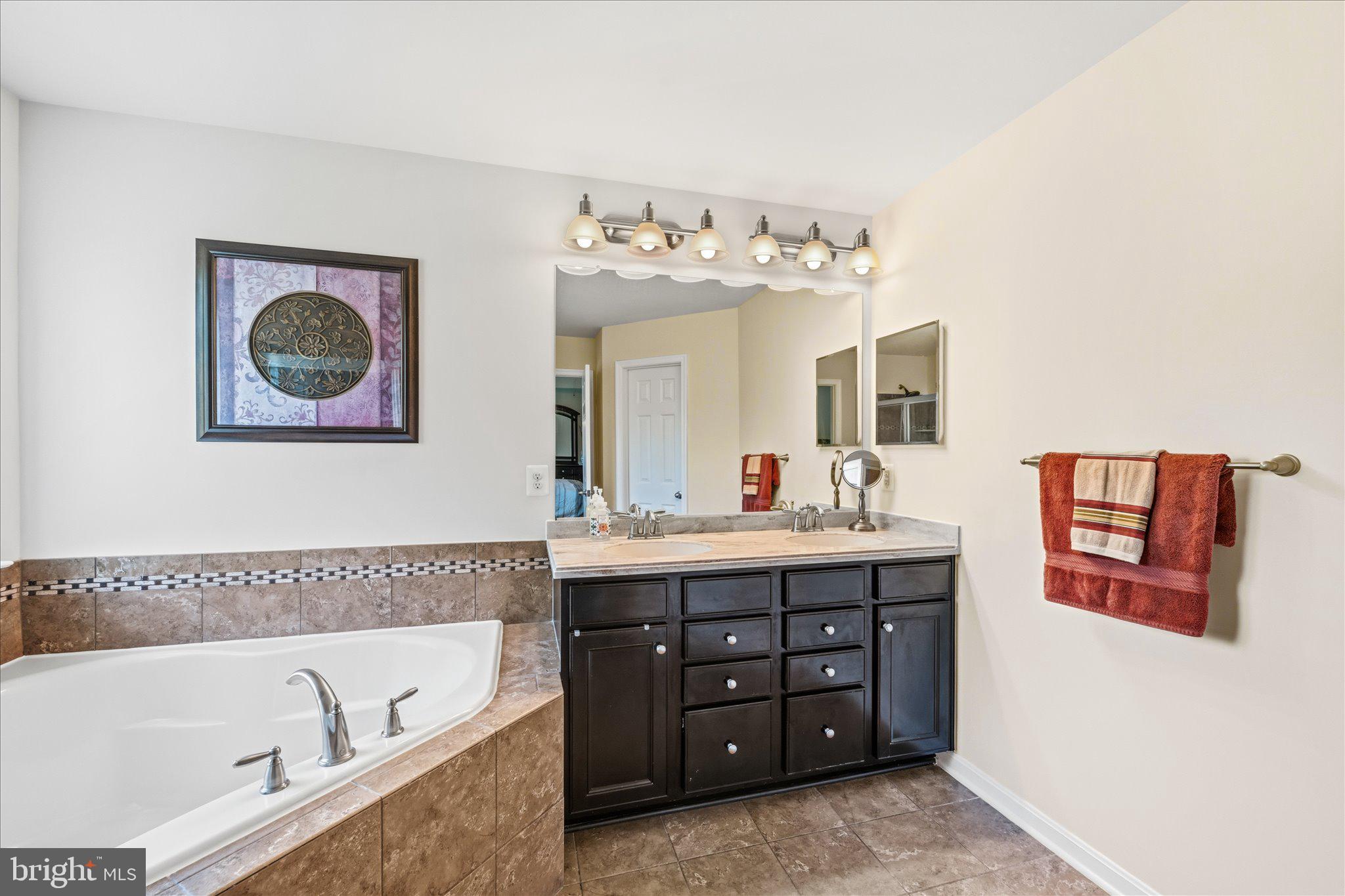 EAGLES POINTE - Residential