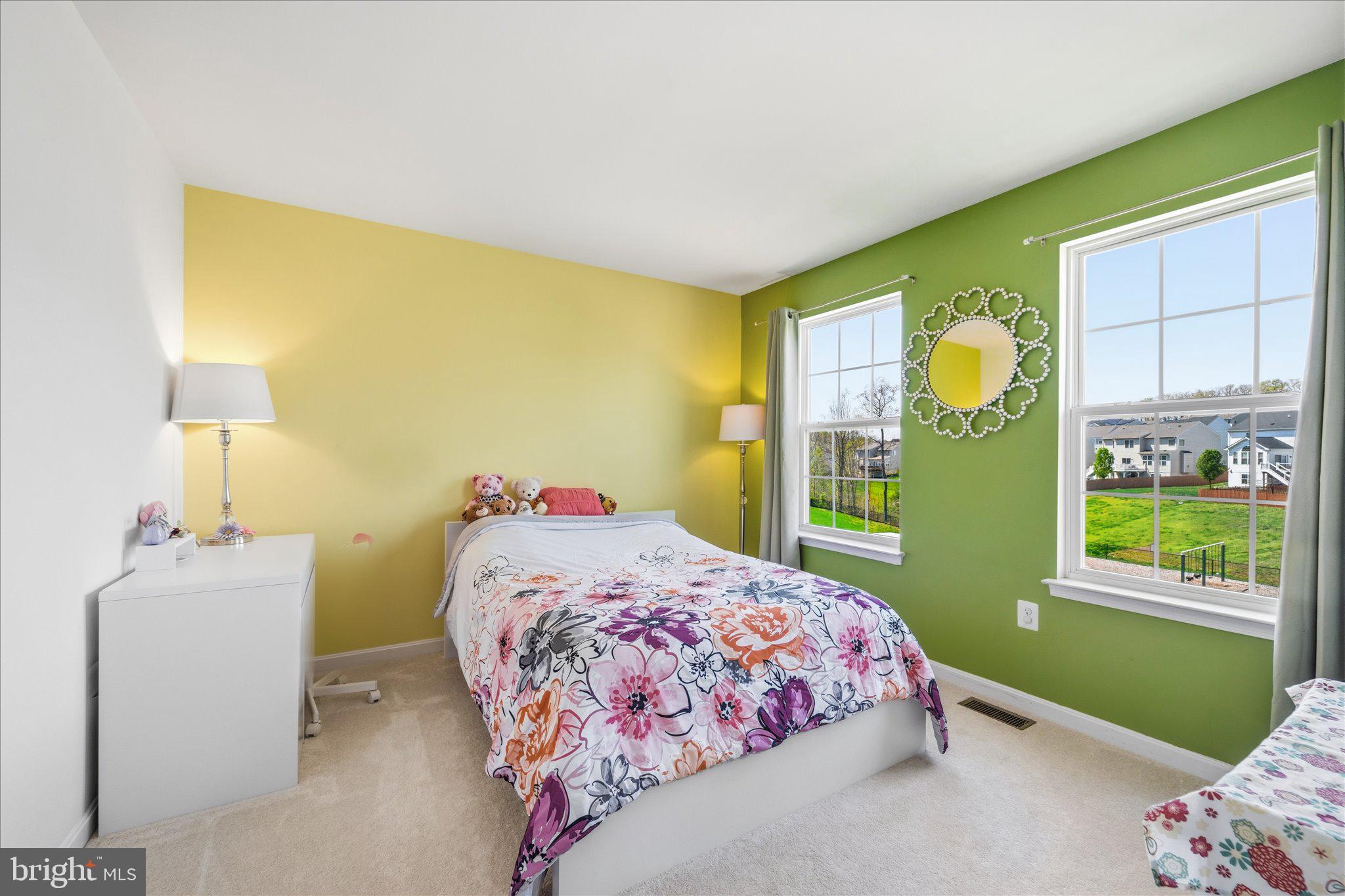 EAGLES POINTE - Residential