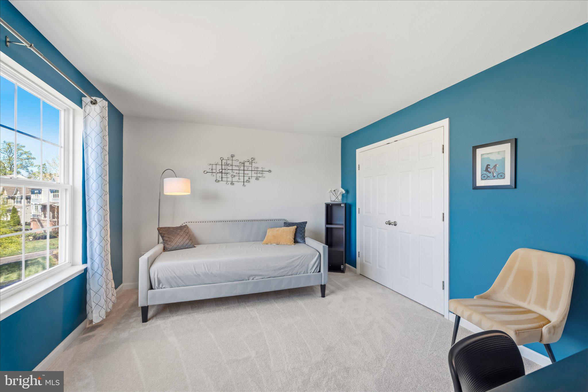 EAGLES POINTE - Residential