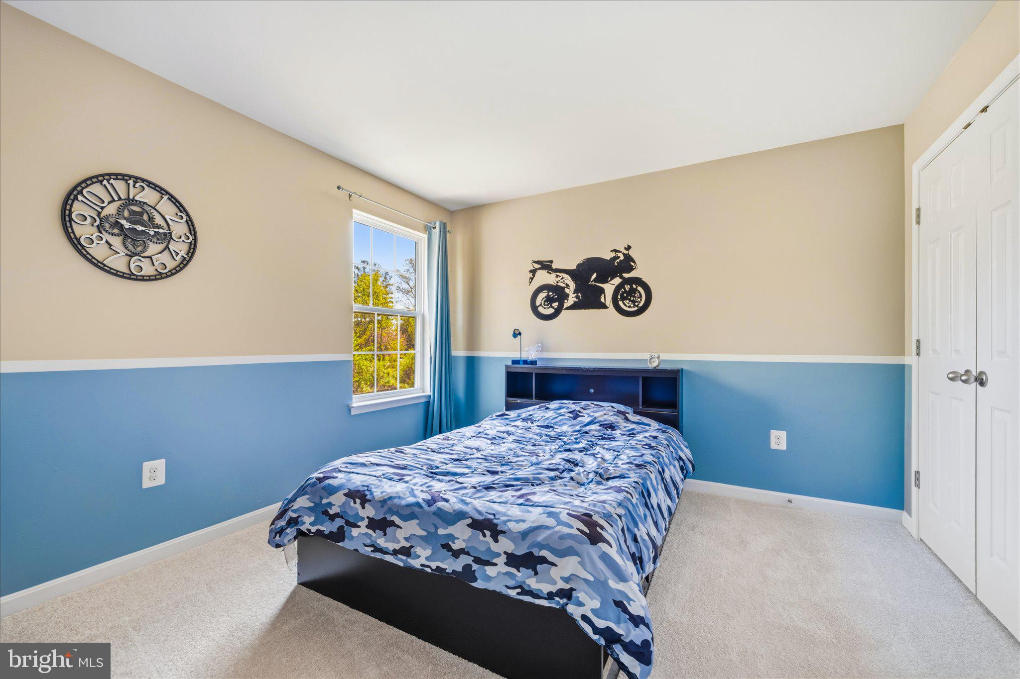 EAGLES POINTE - Residential