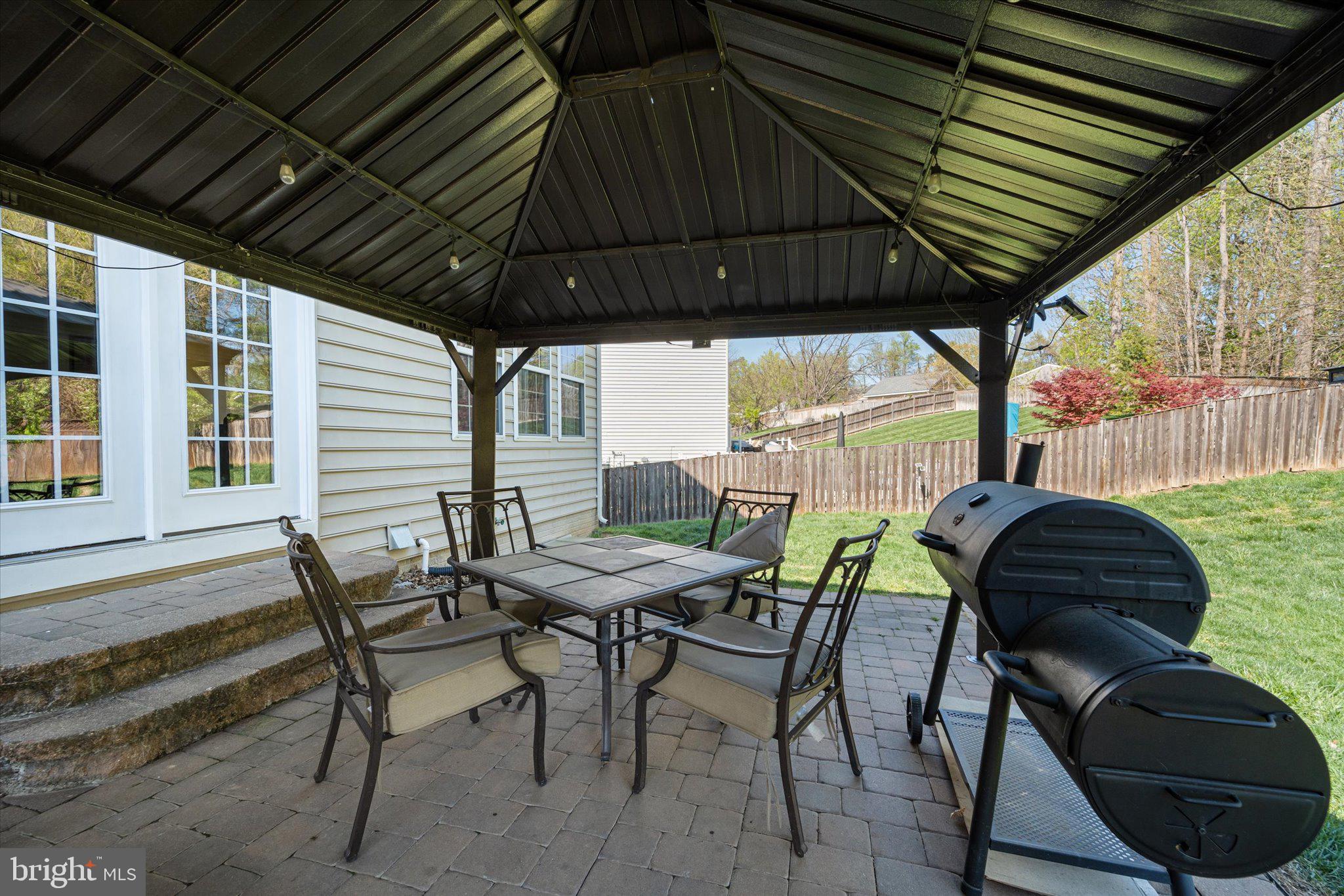 EAGLES POINTE - Residential