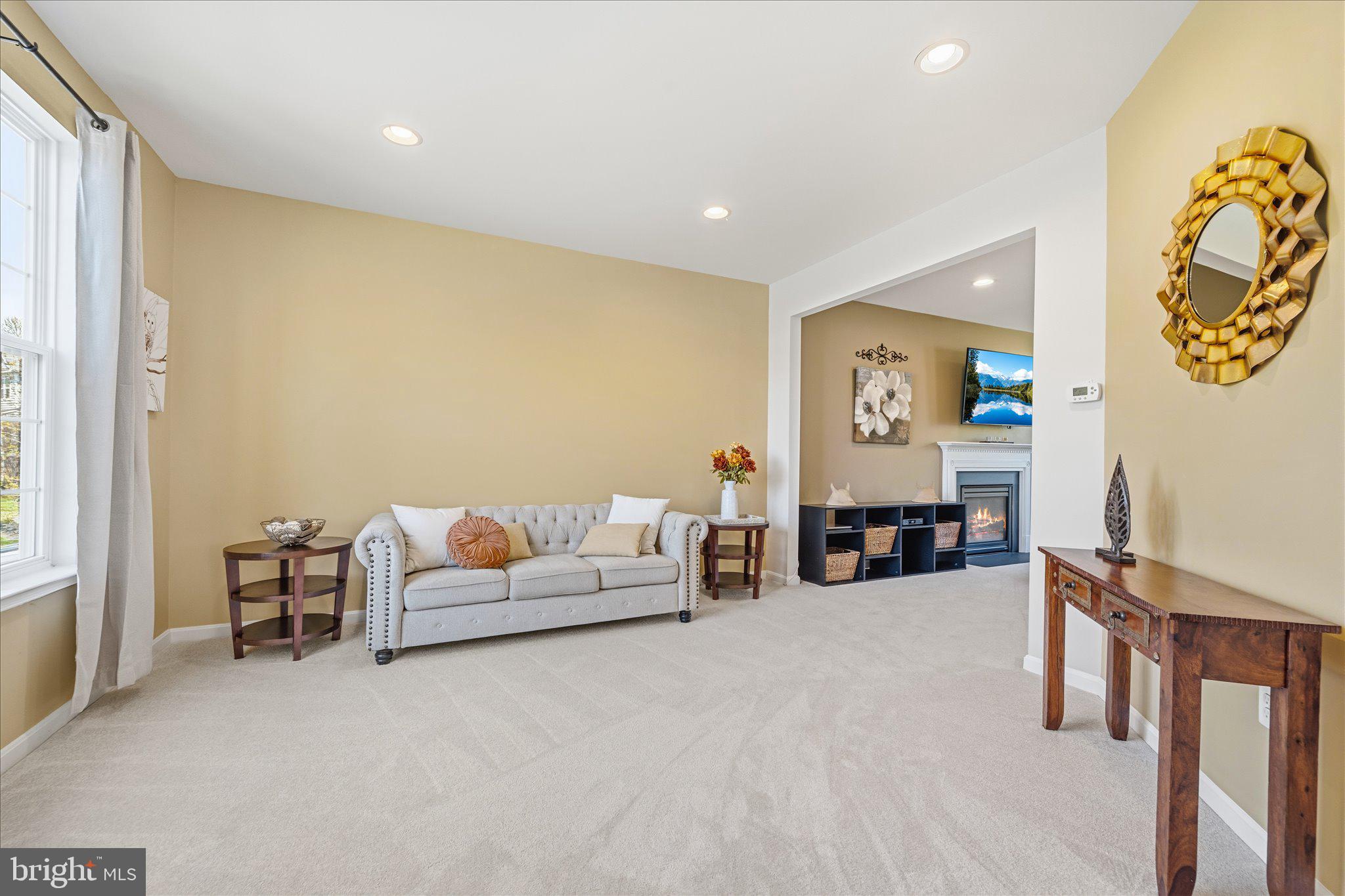 EAGLES POINTE - Residential