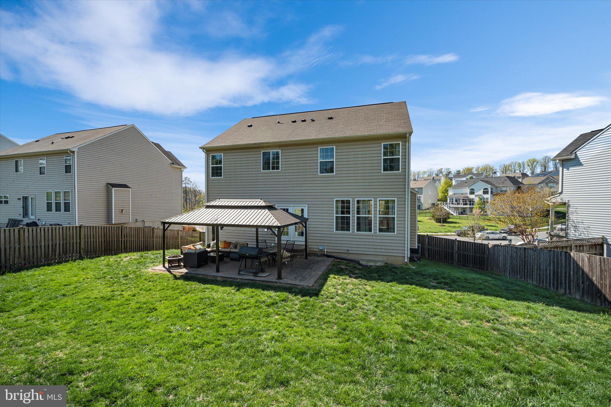 EAGLES POINTE - Residential