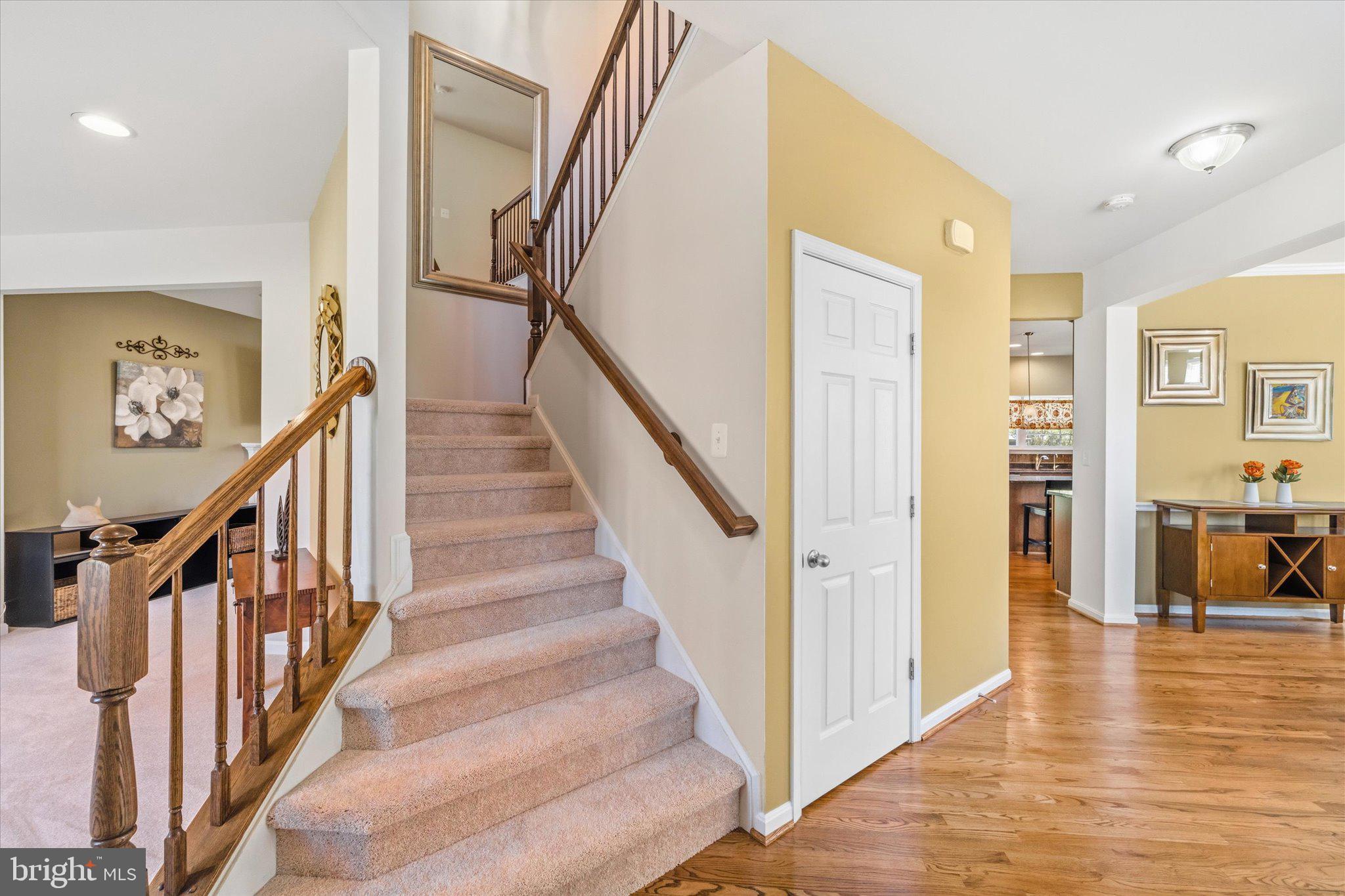 EAGLES POINTE - Residential