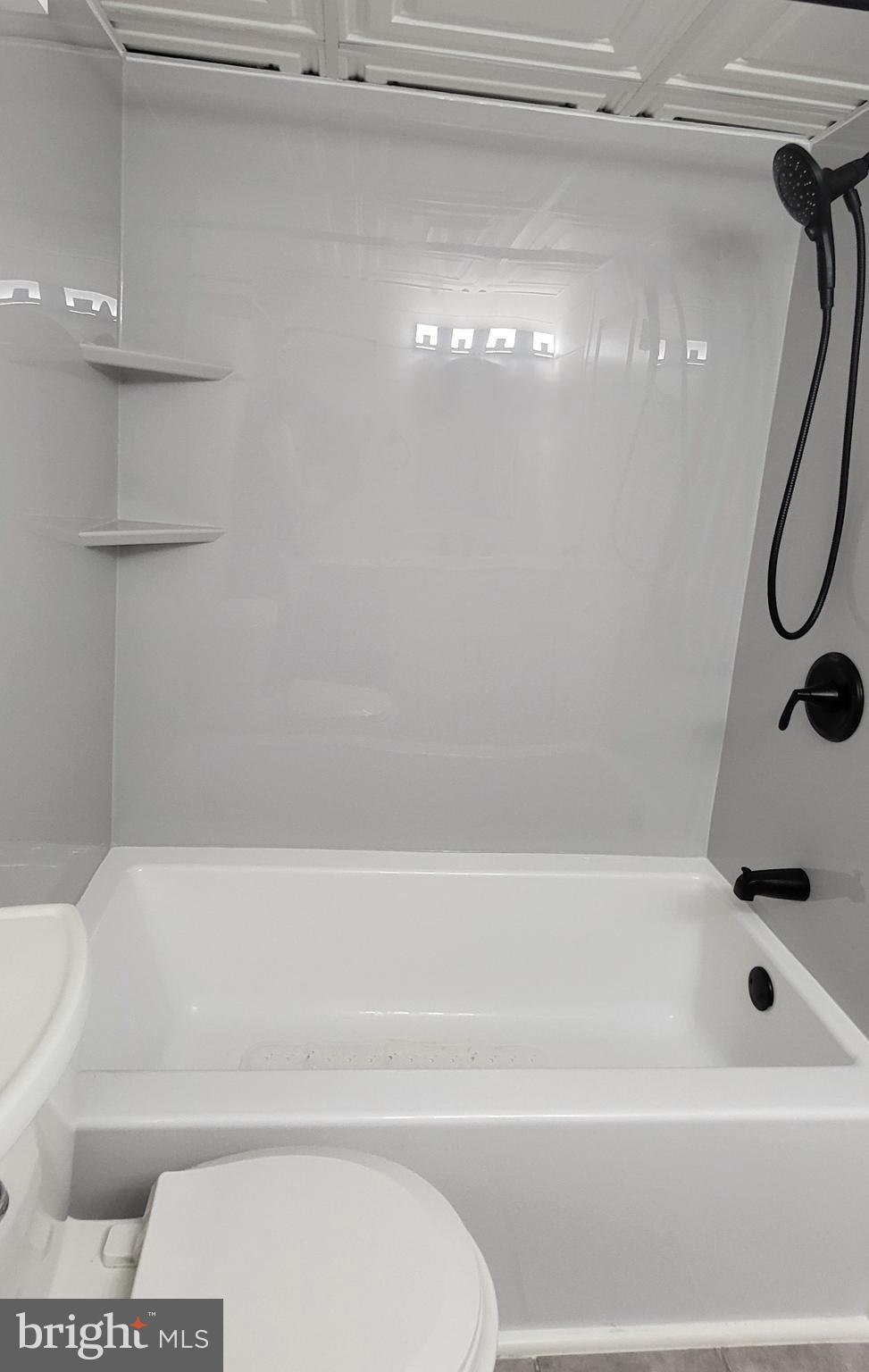 TRIMBLE RUN - Residential Lease