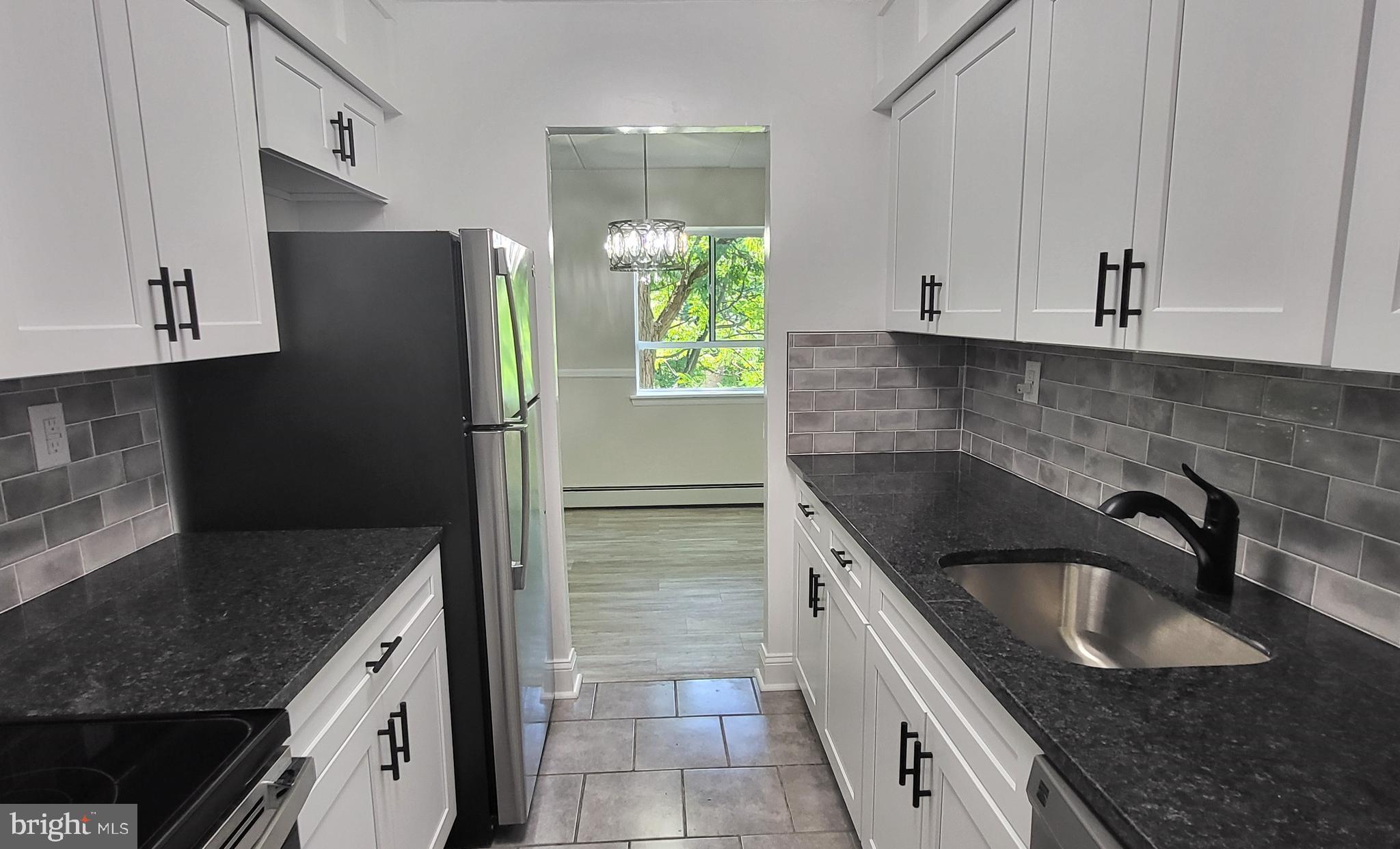 TRIMBLE RUN - Residential Lease