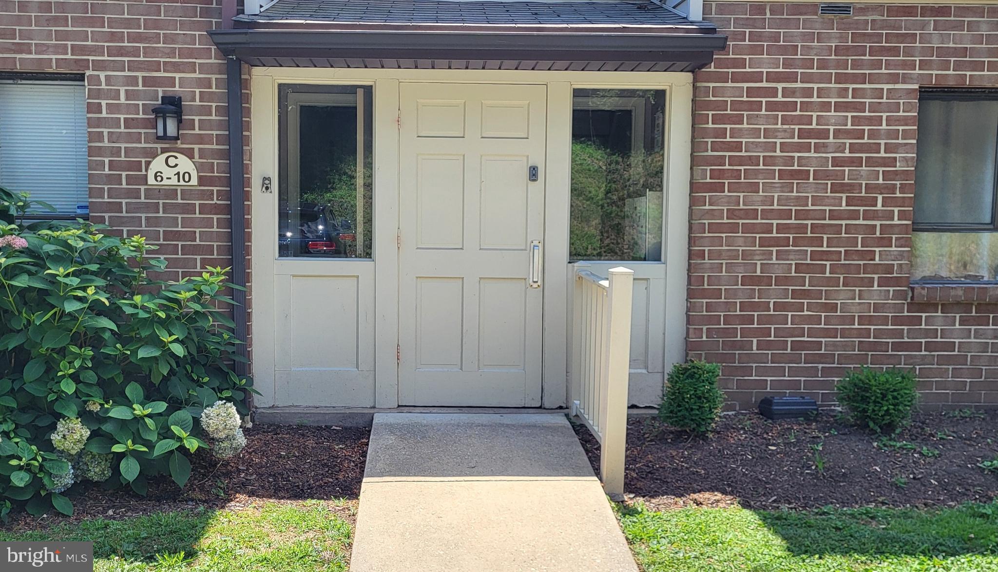 TRIMBLE RUN - Residential Lease