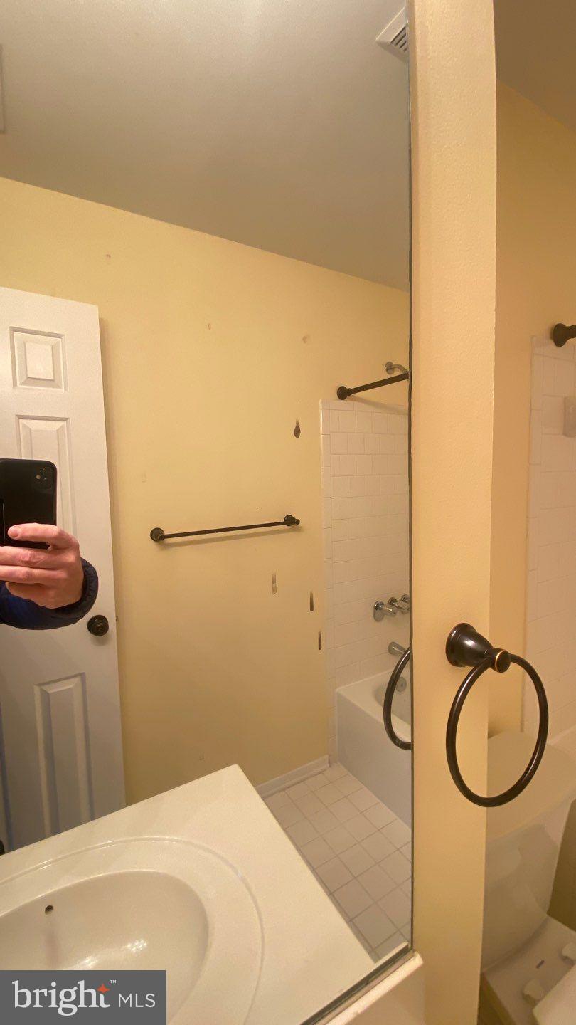 WOODLAND VILLAGE - Residential Lease