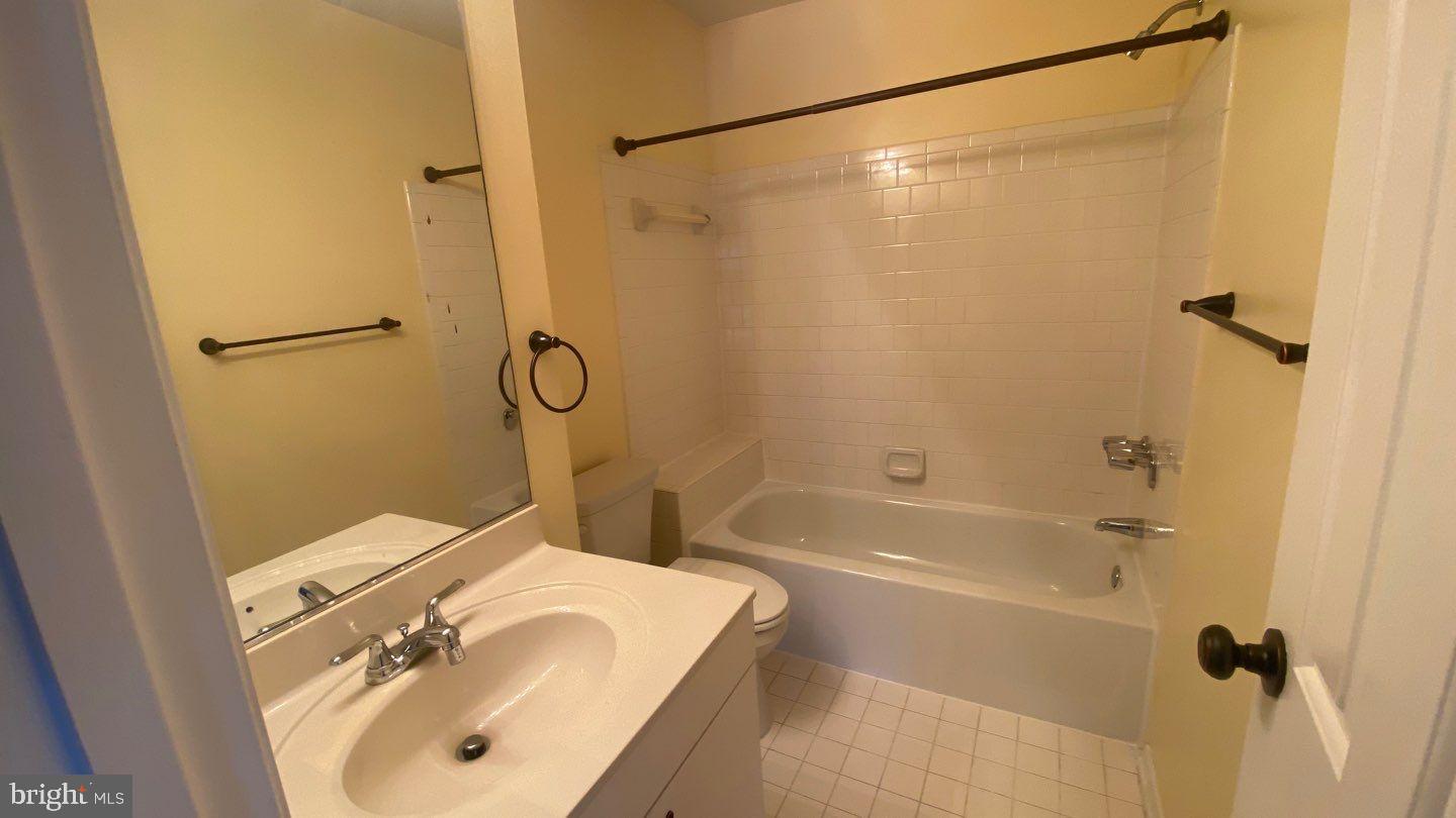 WOODLAND VILLAGE - Residential Lease