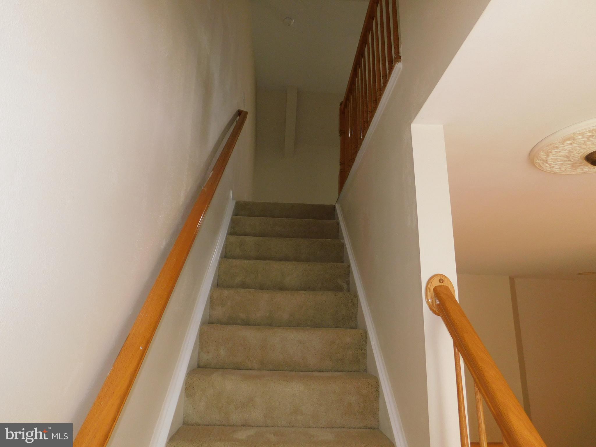 NORTH CLEARVIEW HEIGHTS - Residential Lease