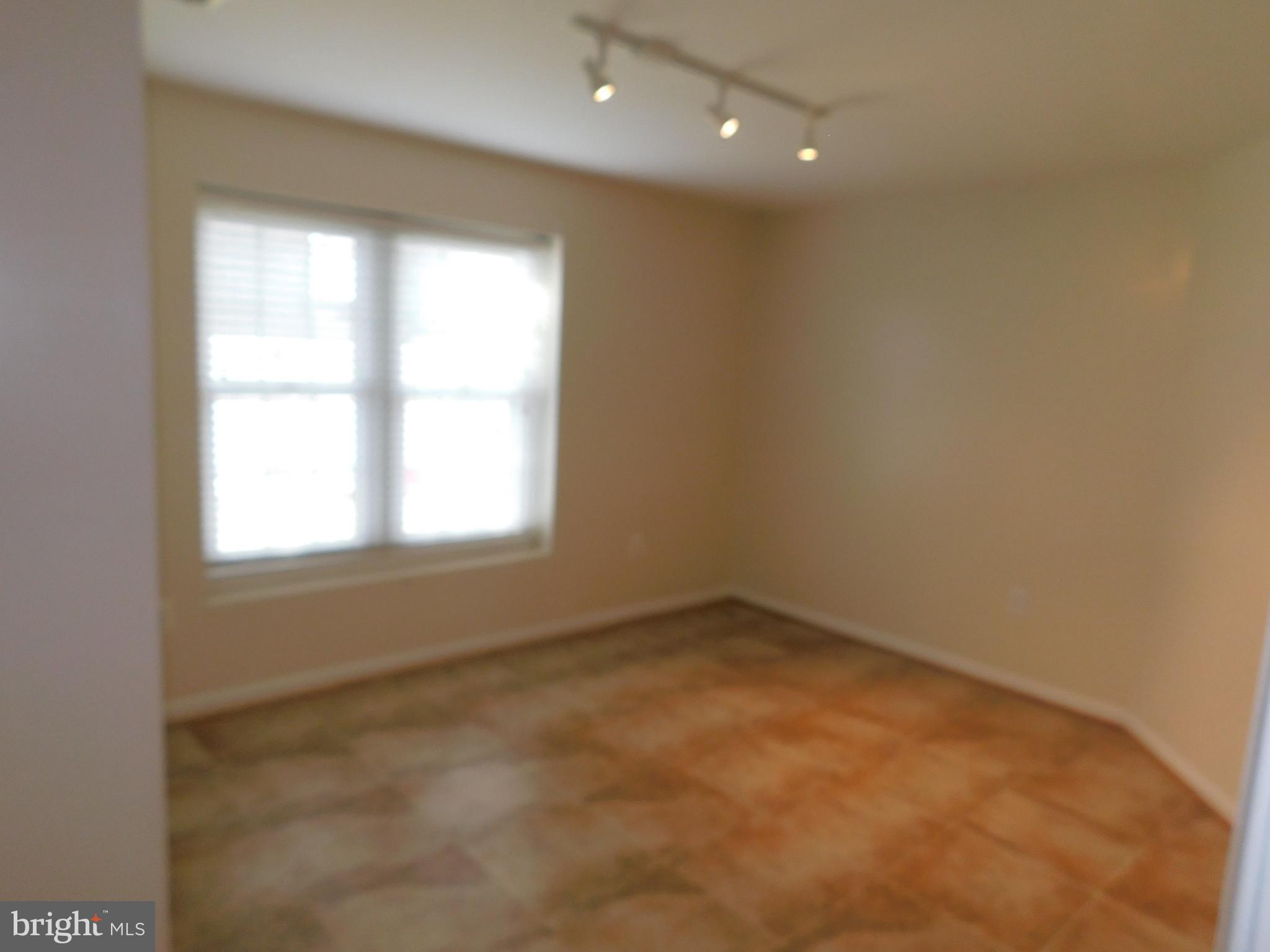 NORTH CLEARVIEW HEIGHTS - Residential Lease