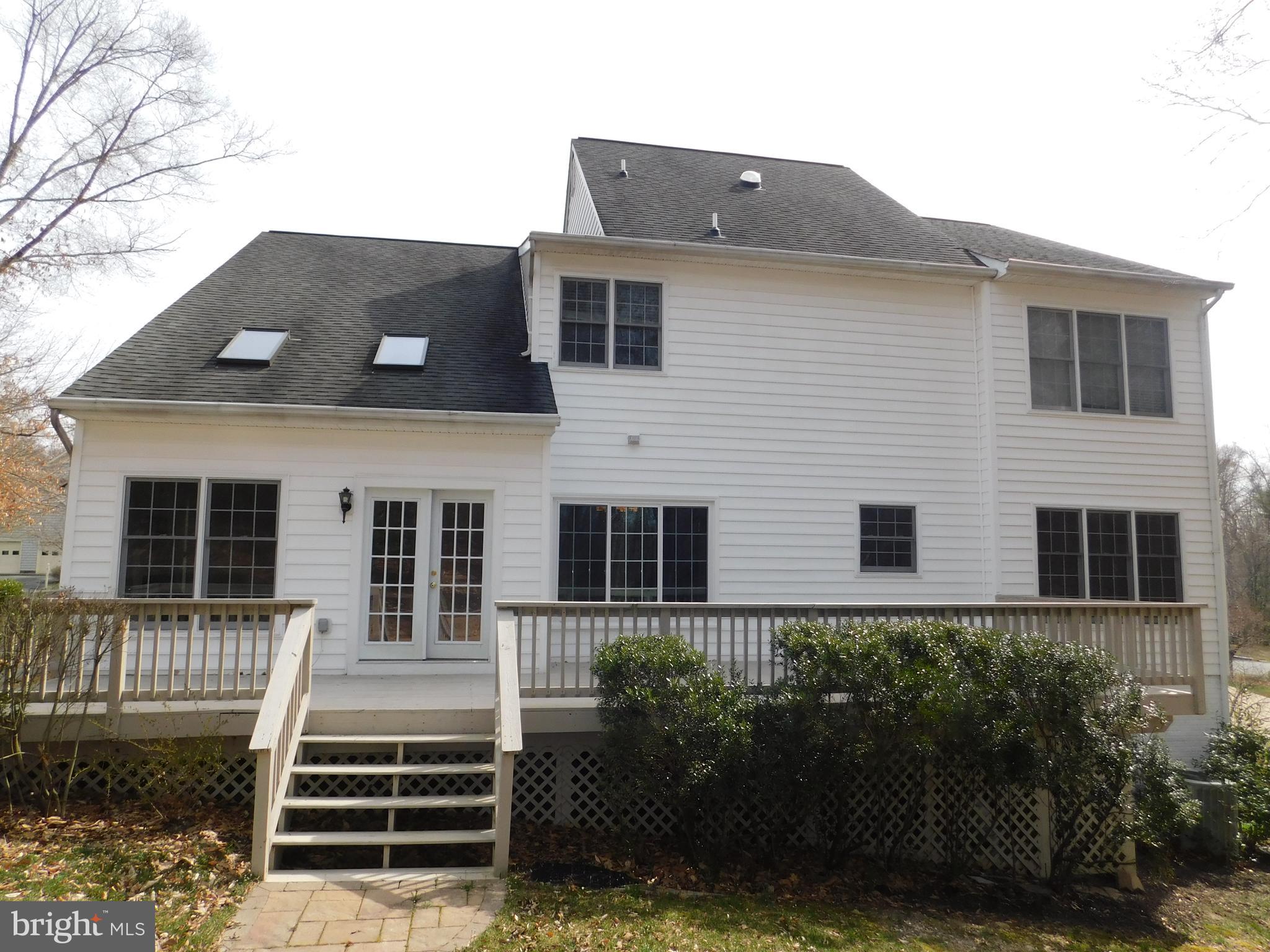 NORTH CLEARVIEW HEIGHTS - Residential Lease