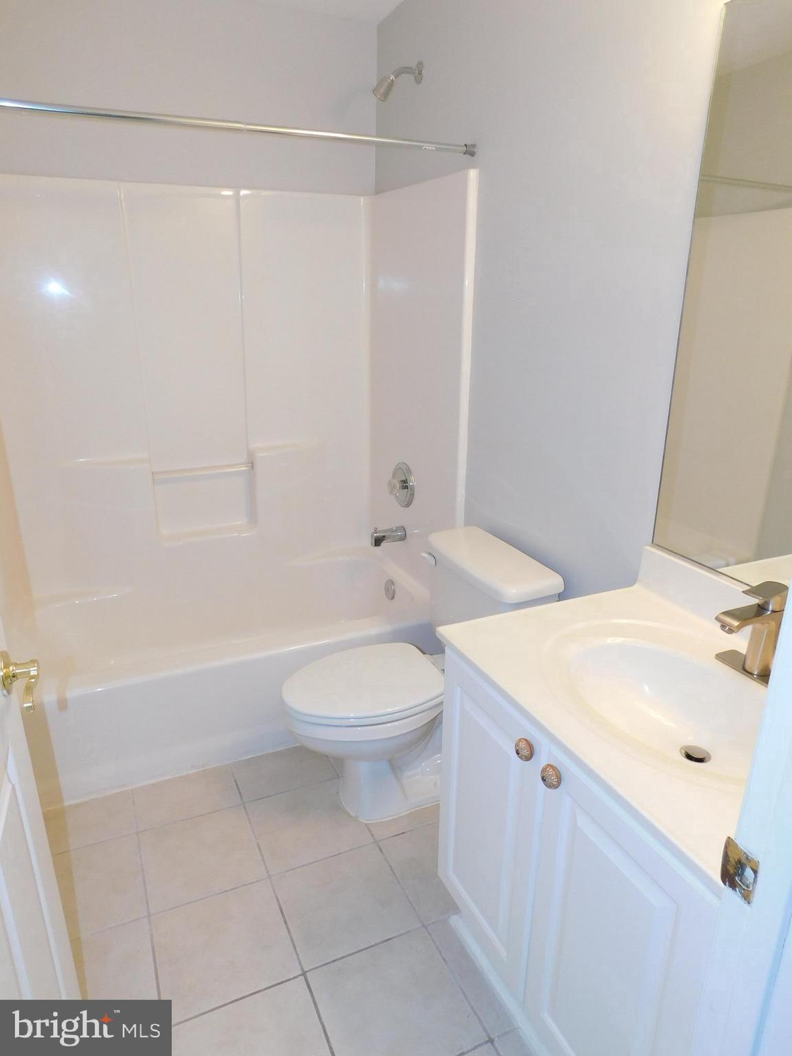 NORTH CLEARVIEW HEIGHTS - Residential Lease