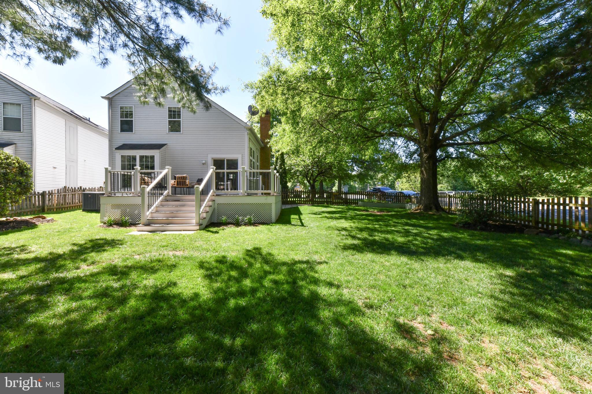 1 GLENGYLE LANE