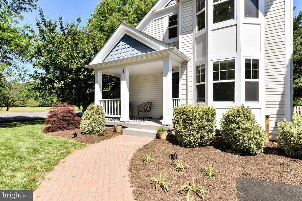 Photo of 1 Glengyle Lane, STERLING, VA 20165 (MLS # VALO2124756)