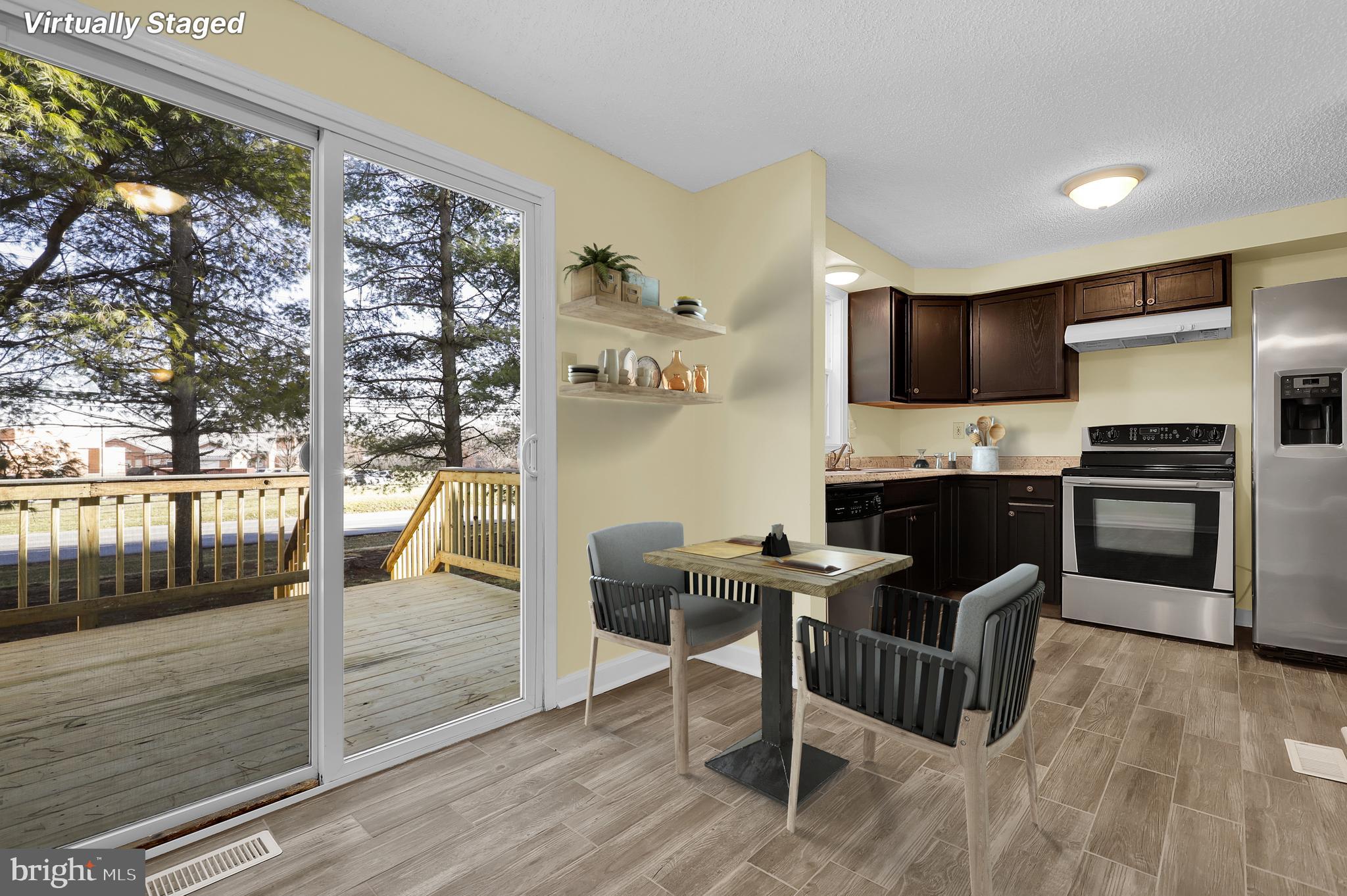 ROLLING MEADOWS - Residential