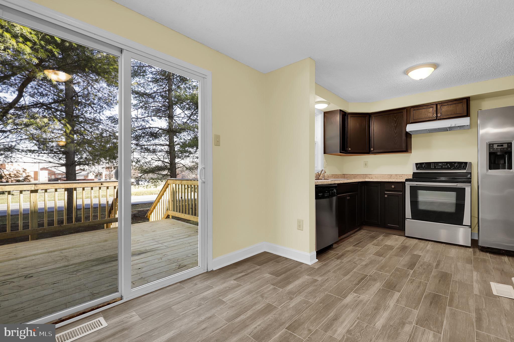 ROLLING MEADOWS - Residential