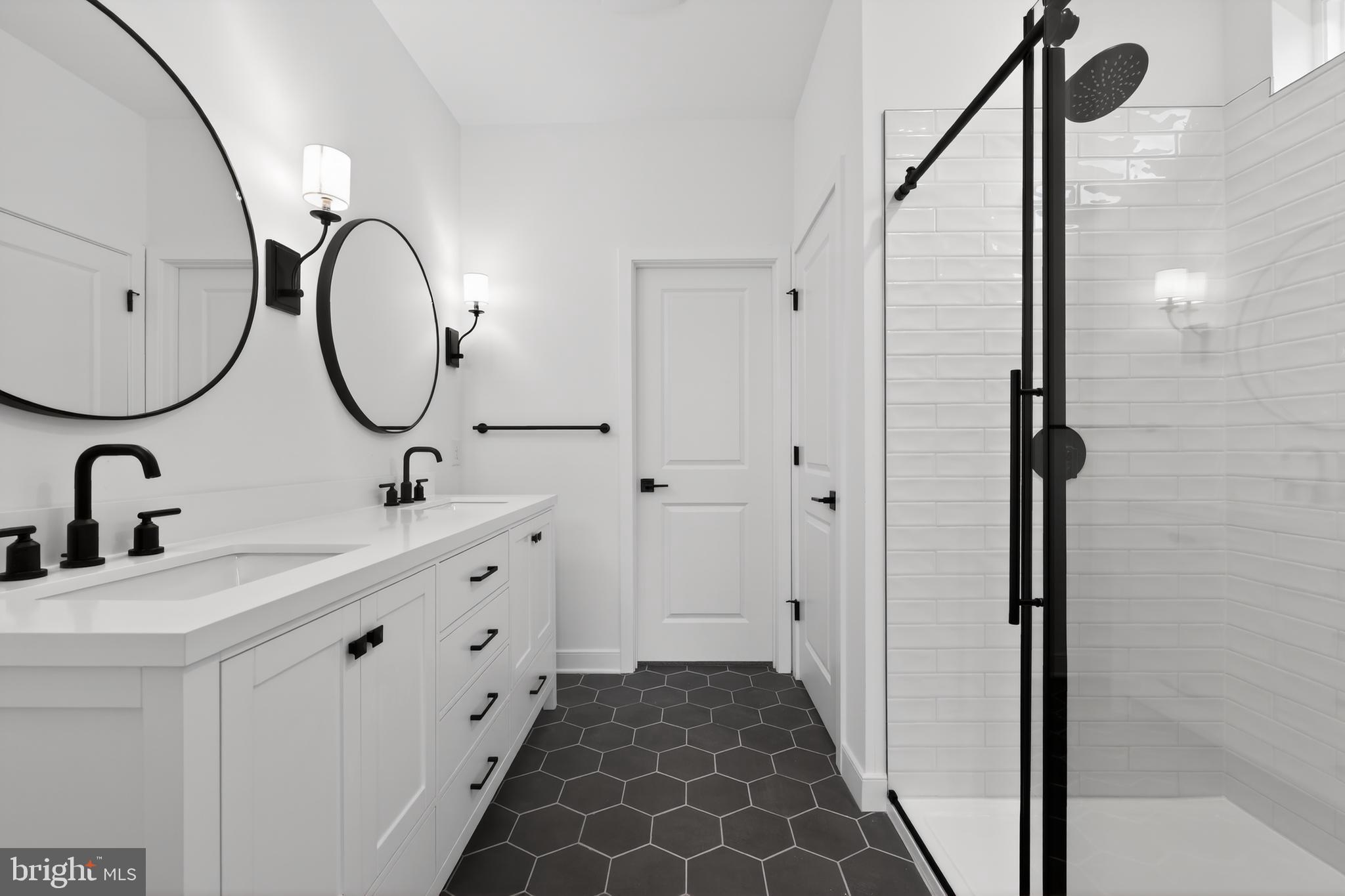 LIBERTY WEST - Residential