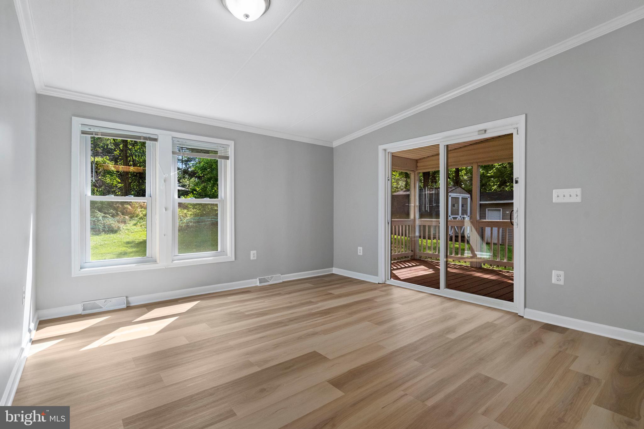 KEYES FERRY ACRES - Residential