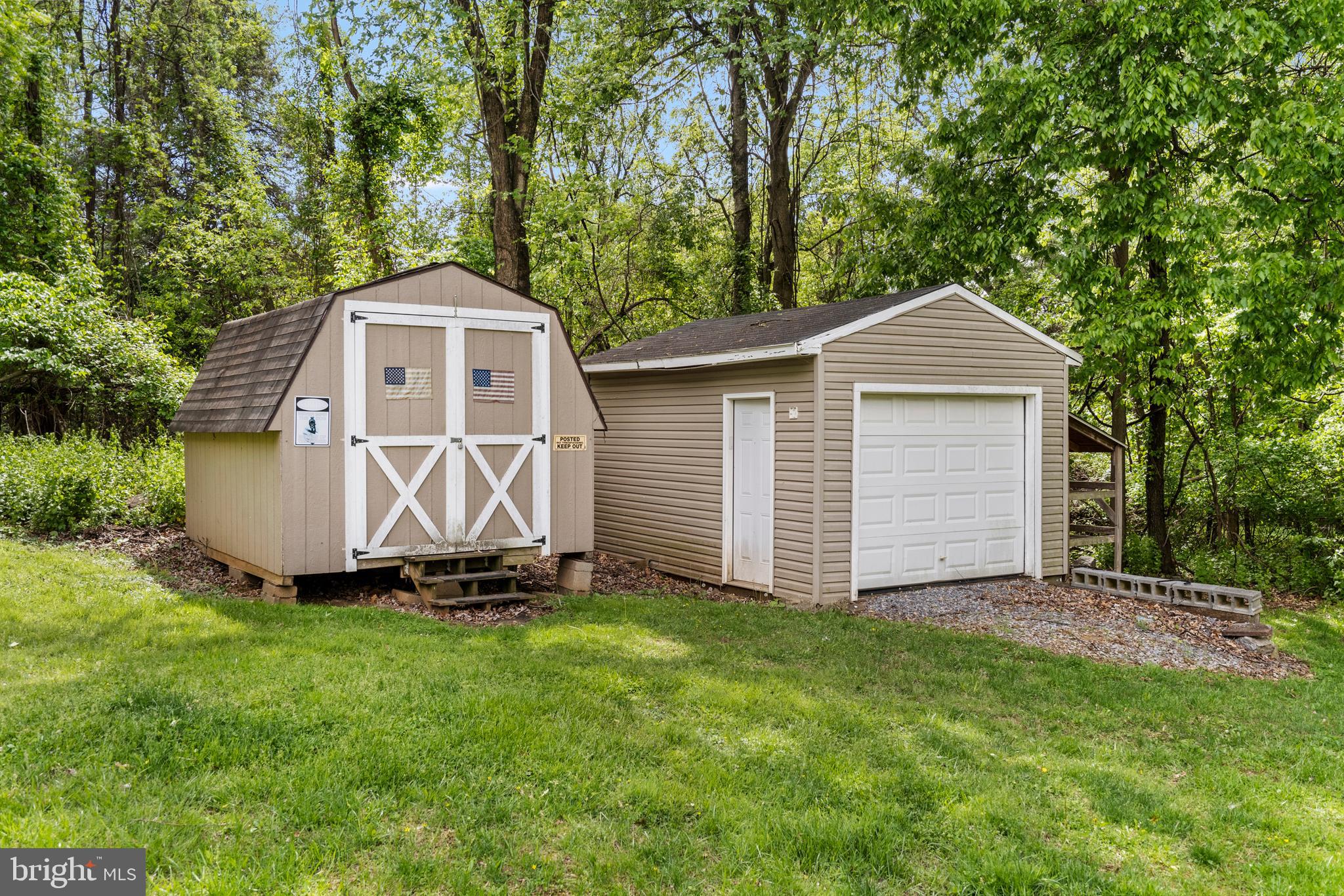 KEYES FERRY ACRES - Residential