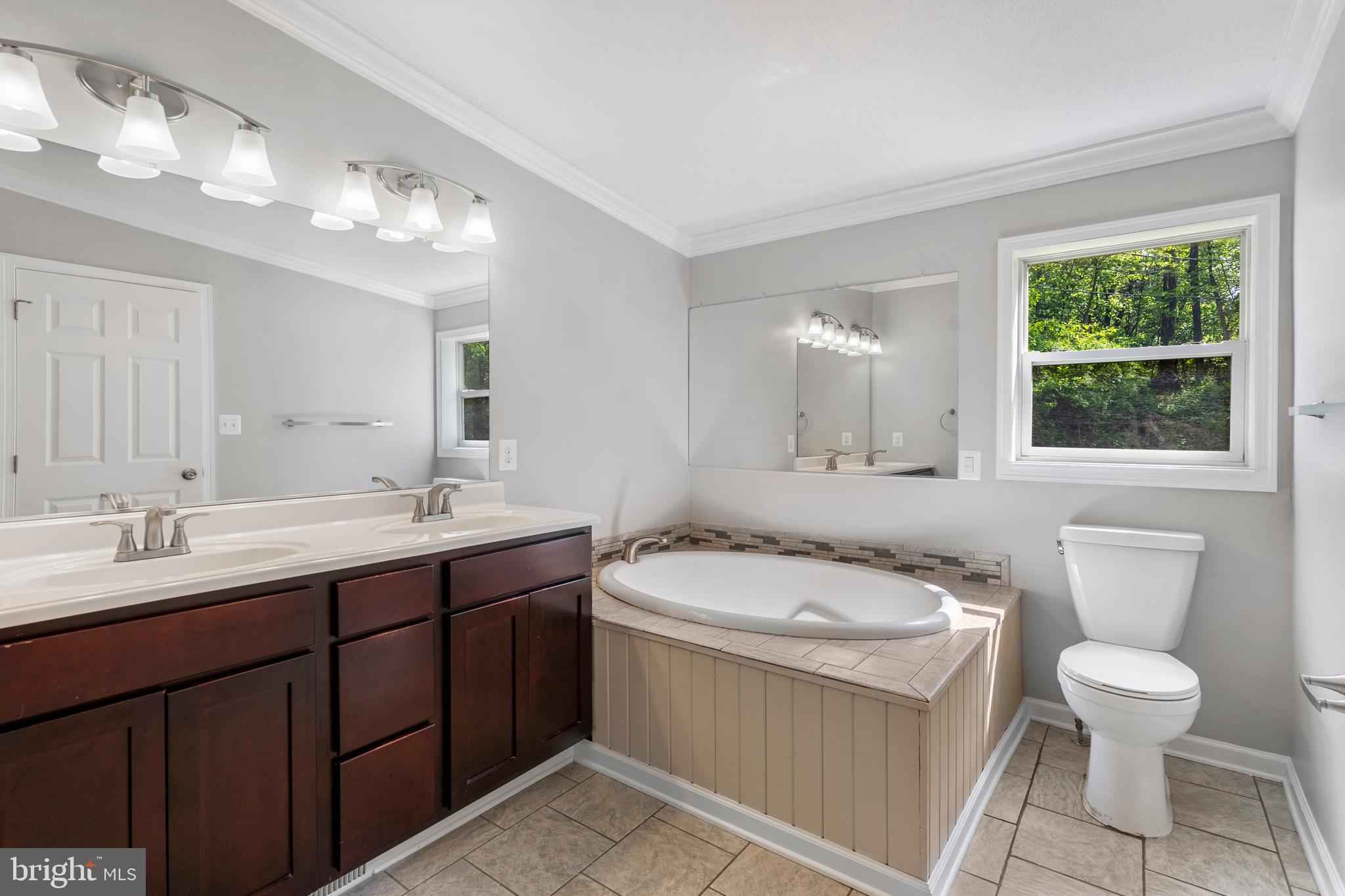 KEYES FERRY ACRES - Residential