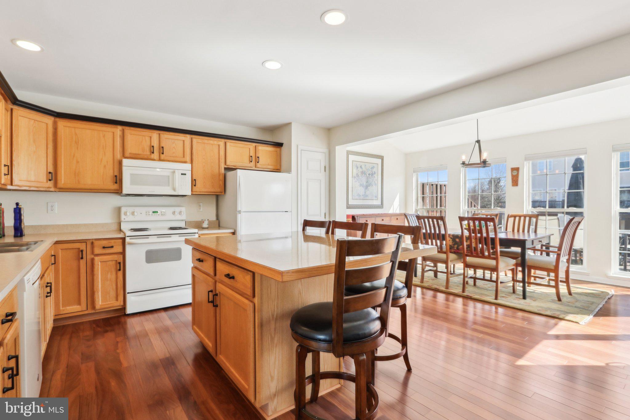 COUNTRYSIDE@U.SAUCON - Residential