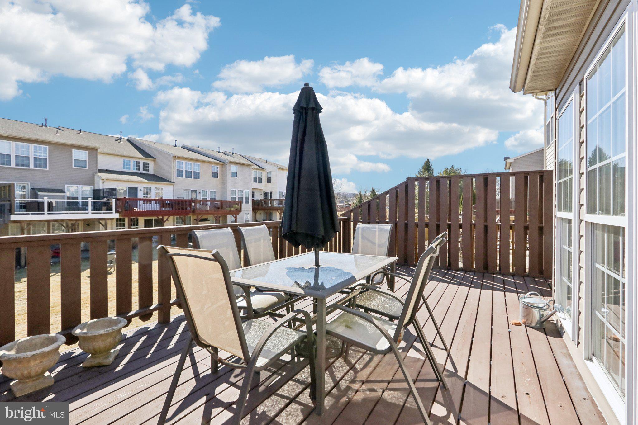 COUNTRYSIDE@U.SAUCON - Residential