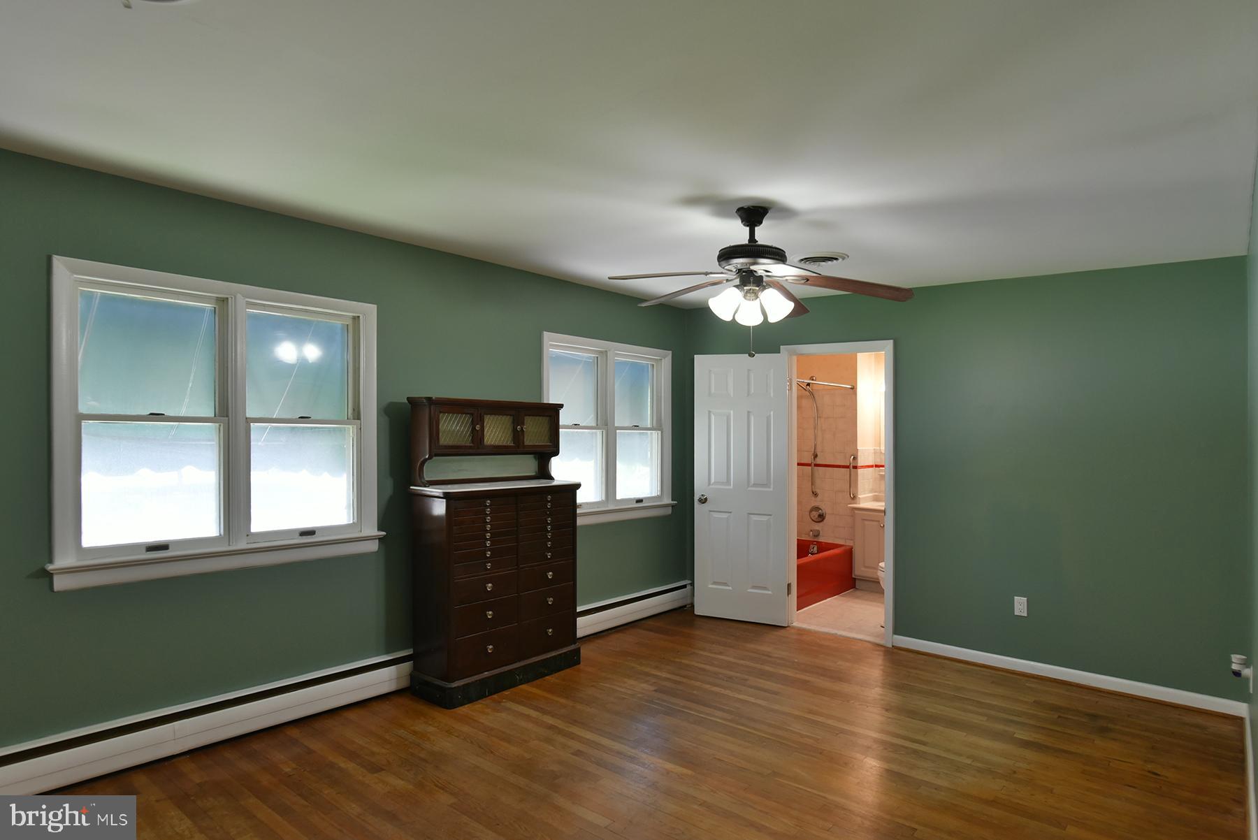 SPRING VALLEY - Residential