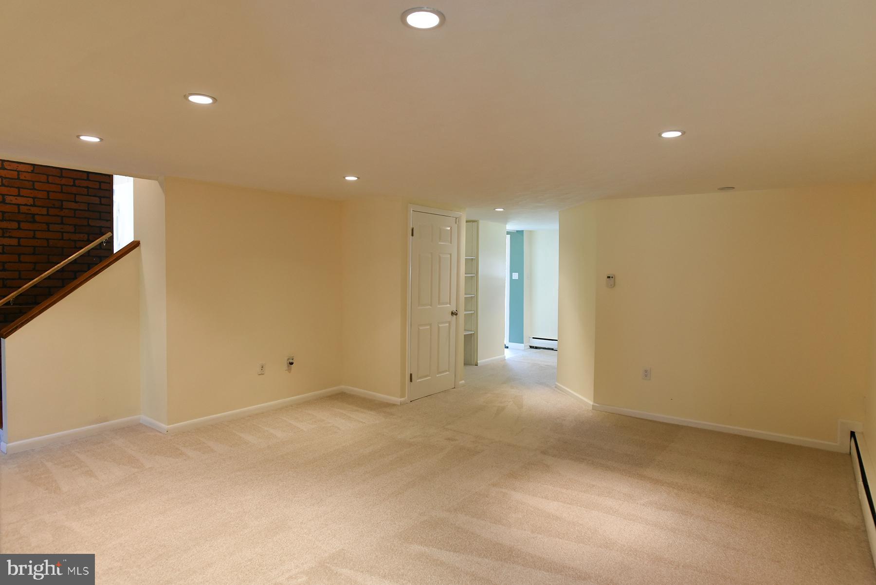 SPRING VALLEY - Residential