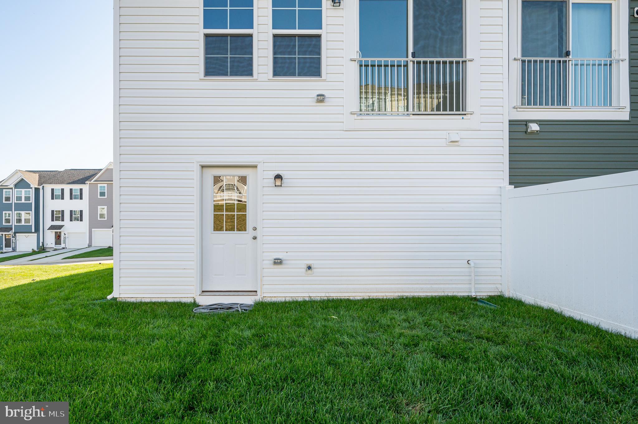 OVERLOOK AT RIVERSIDE TOWNHOMES - Residential Lease