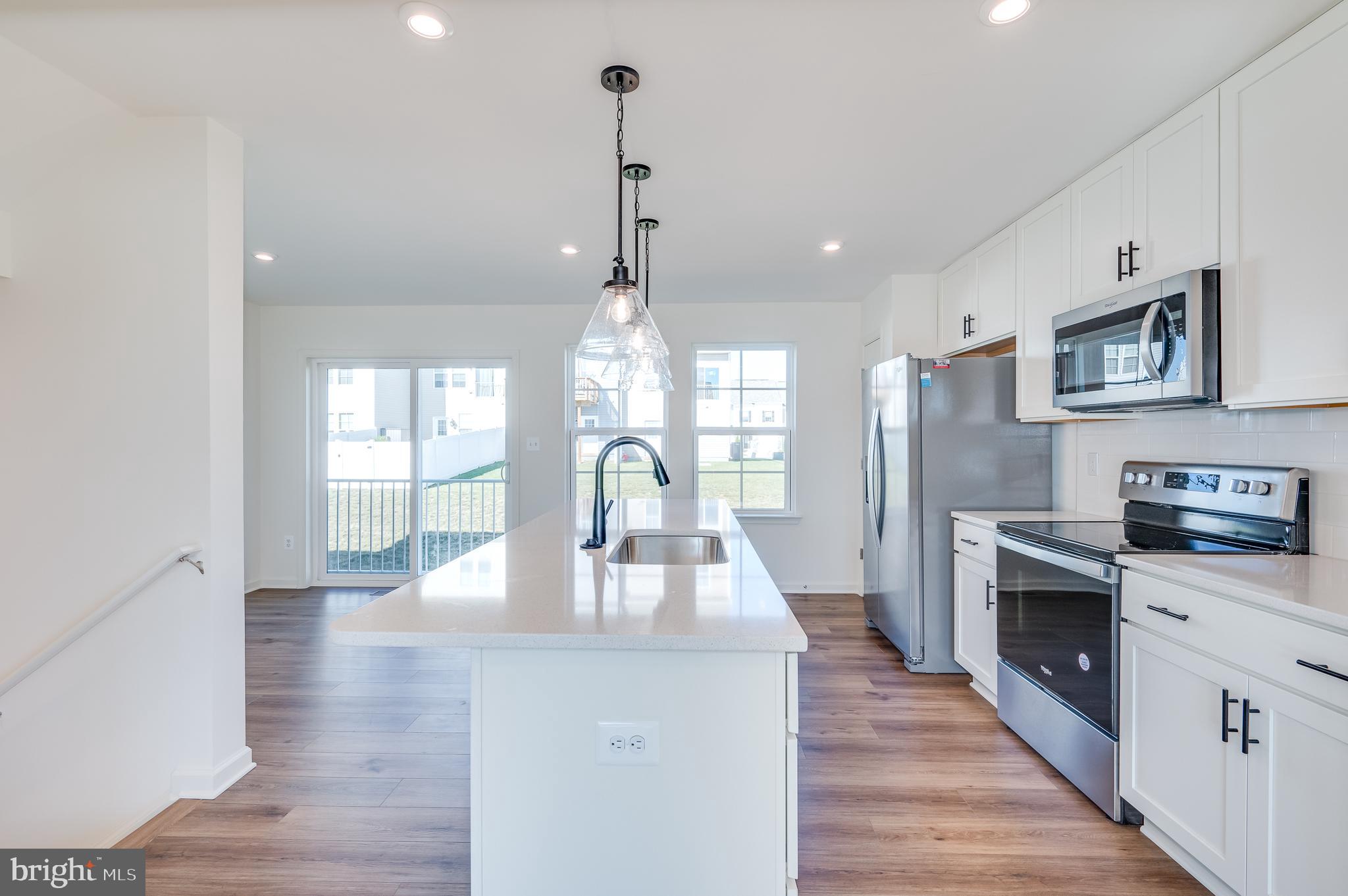 OVERLOOK AT RIVERSIDE TOWNHOMES - Residential Lease