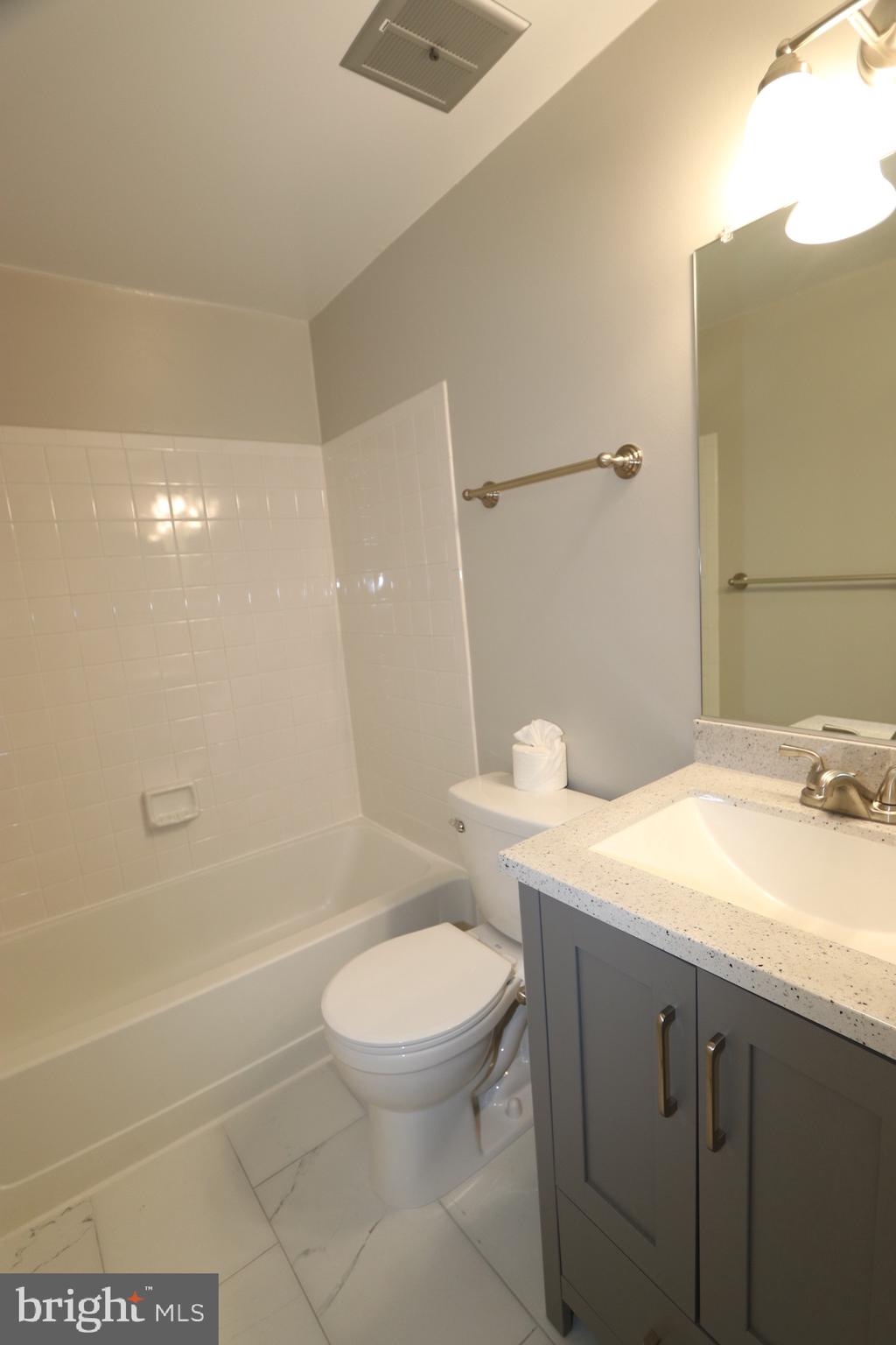 BRAXTON - Residential Lease