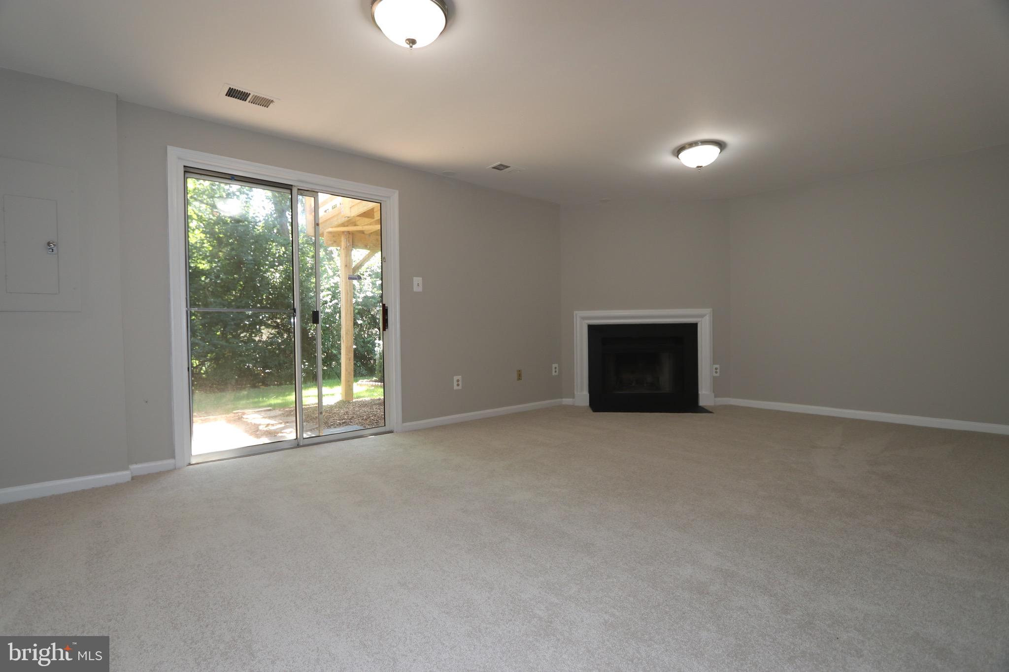 BRAXTON - Residential Lease