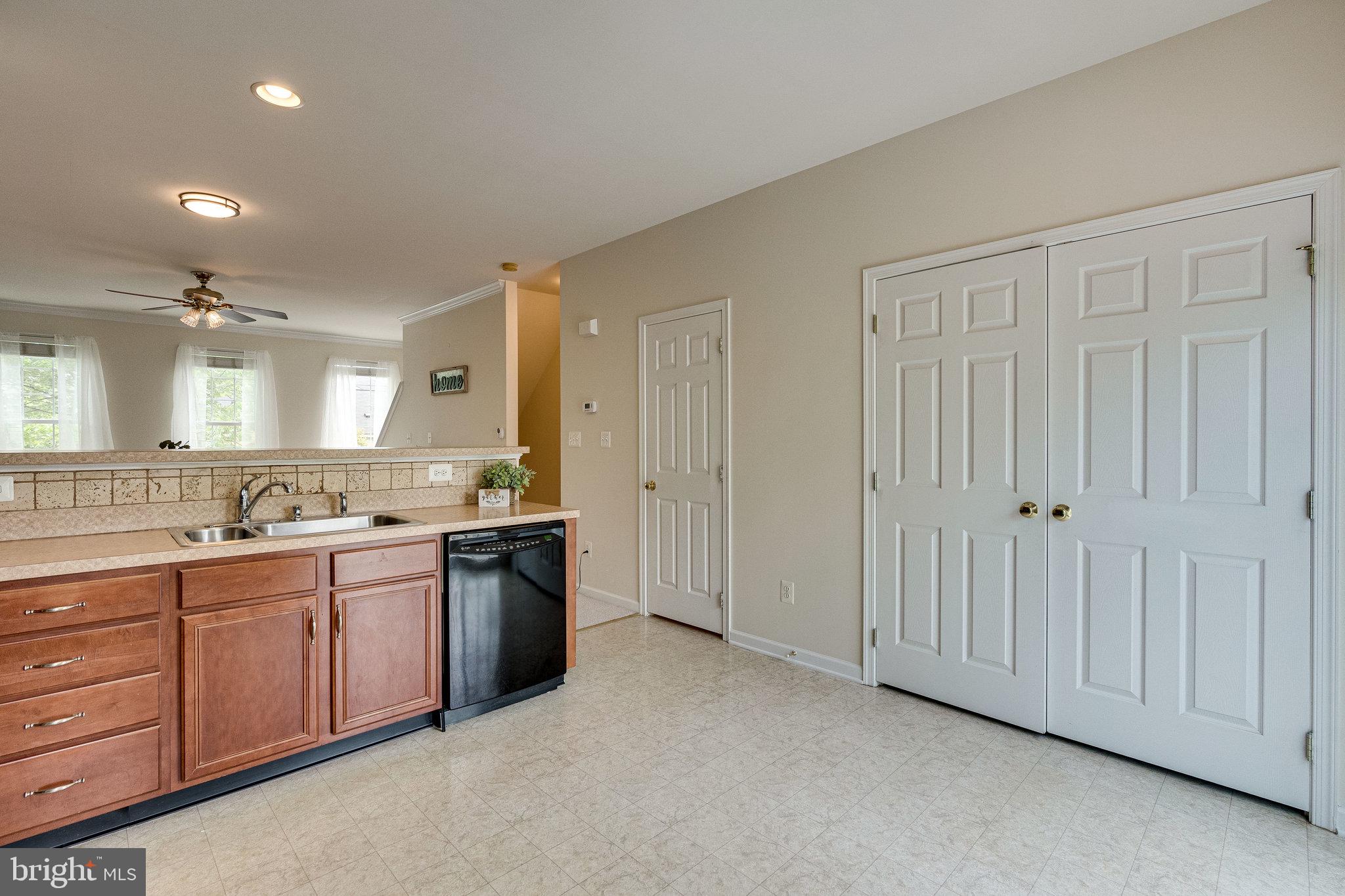 AMBERLEA AT SOUTH RIDING - Residential