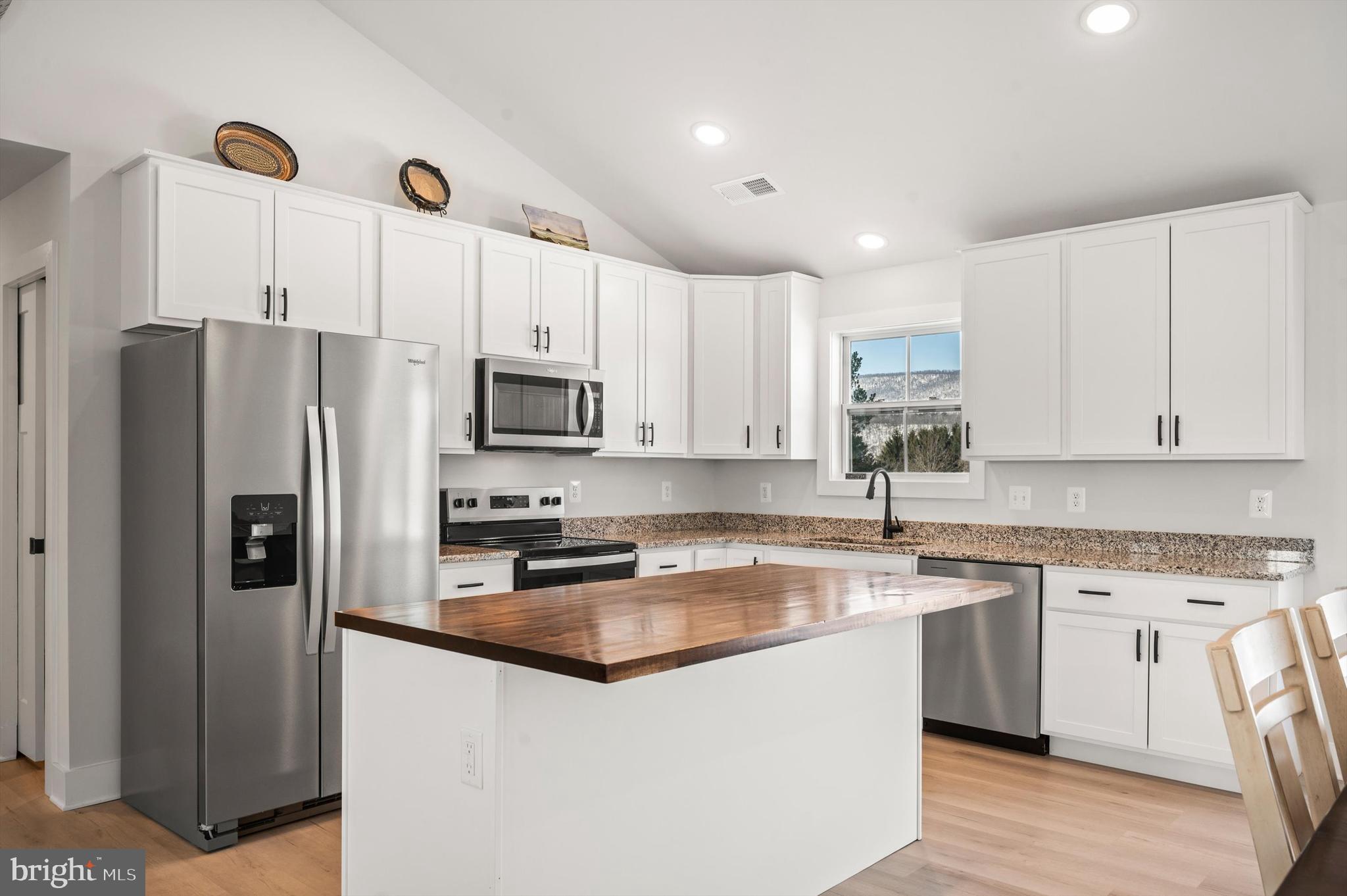 APPLE ORCHARD ACRES - Residential