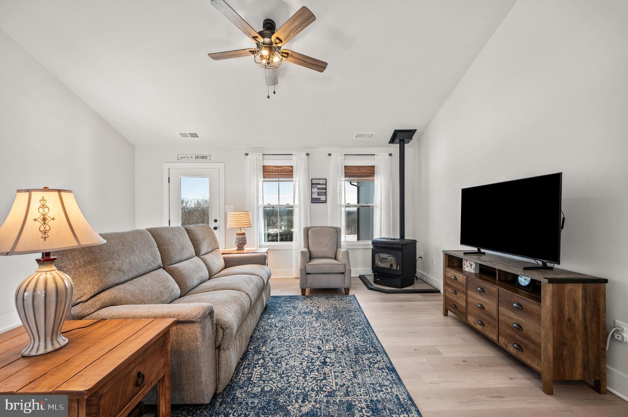 APPLE ORCHARD ACRES - Residential